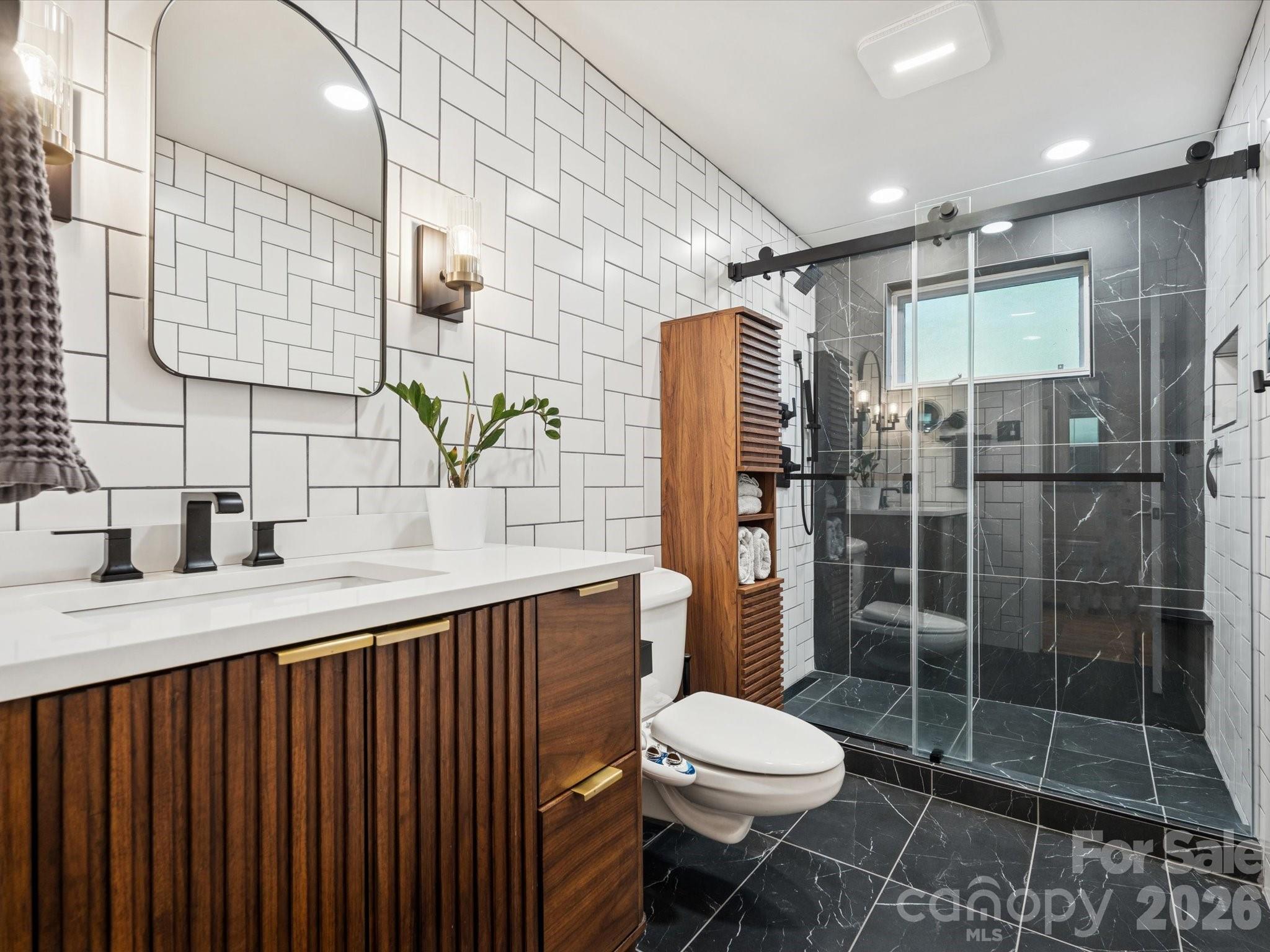 Country Club Acres - Residential Income