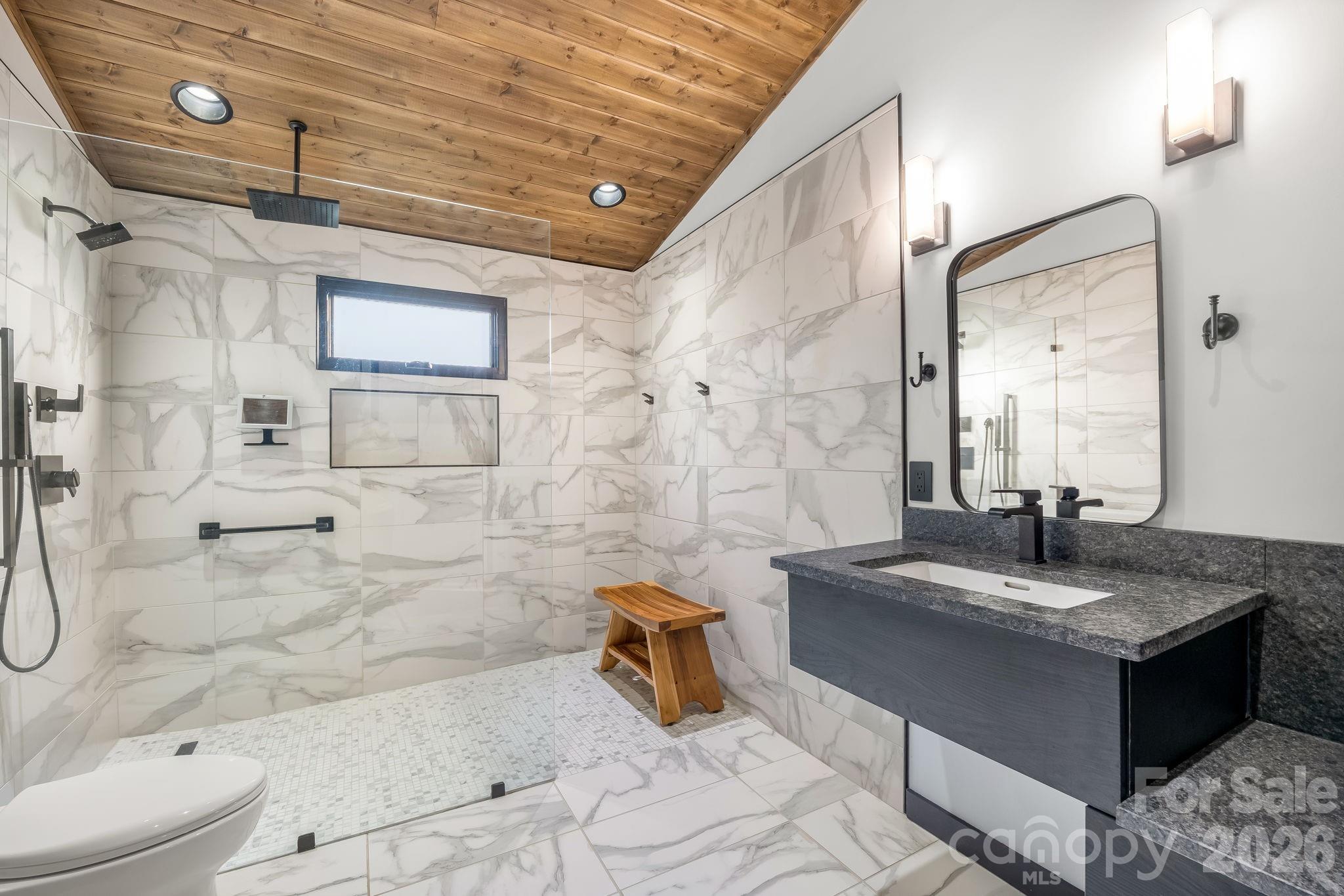 Country Club Acres - Residential Income