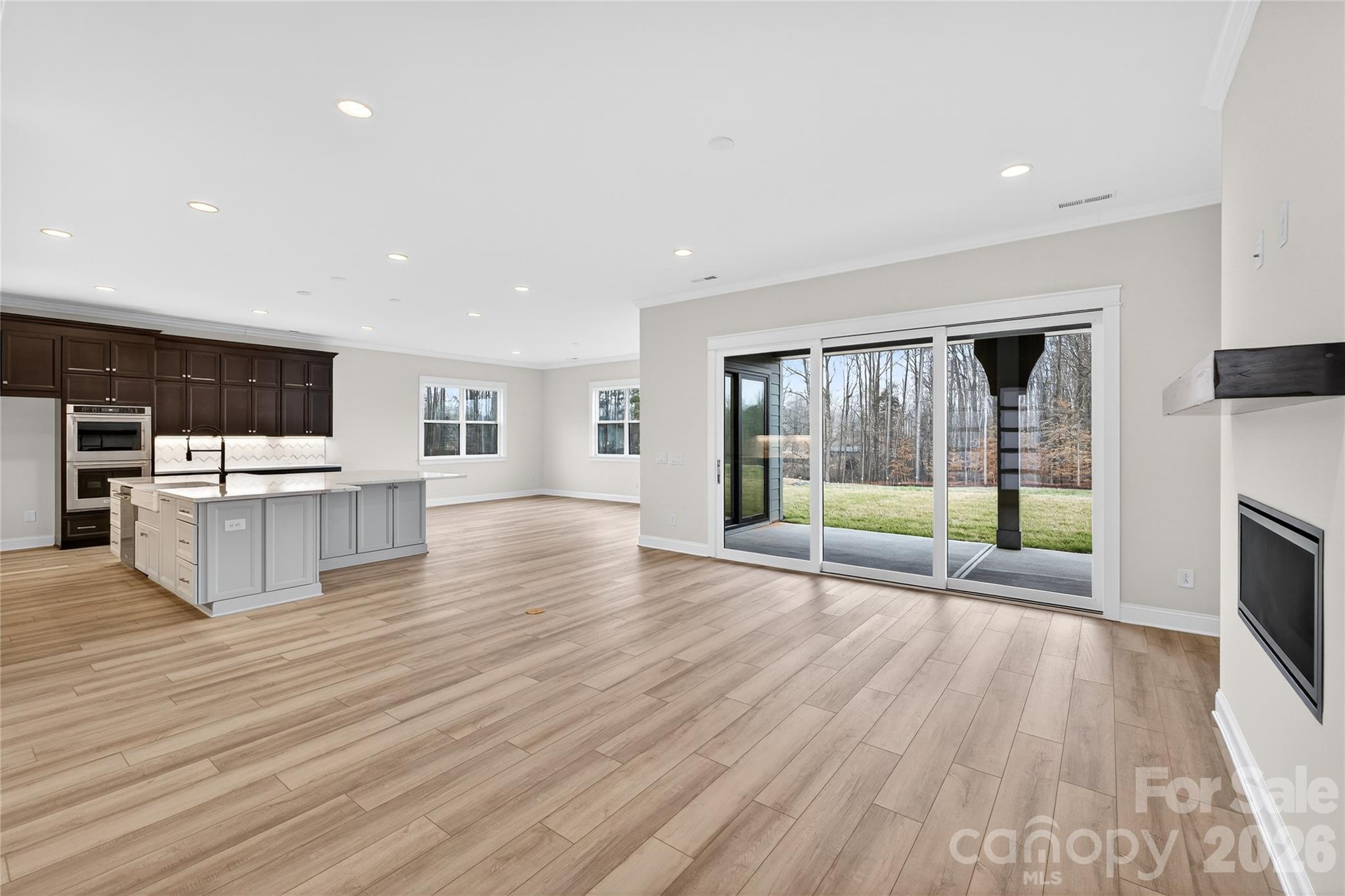 14008 Roosevelt Grove Drive