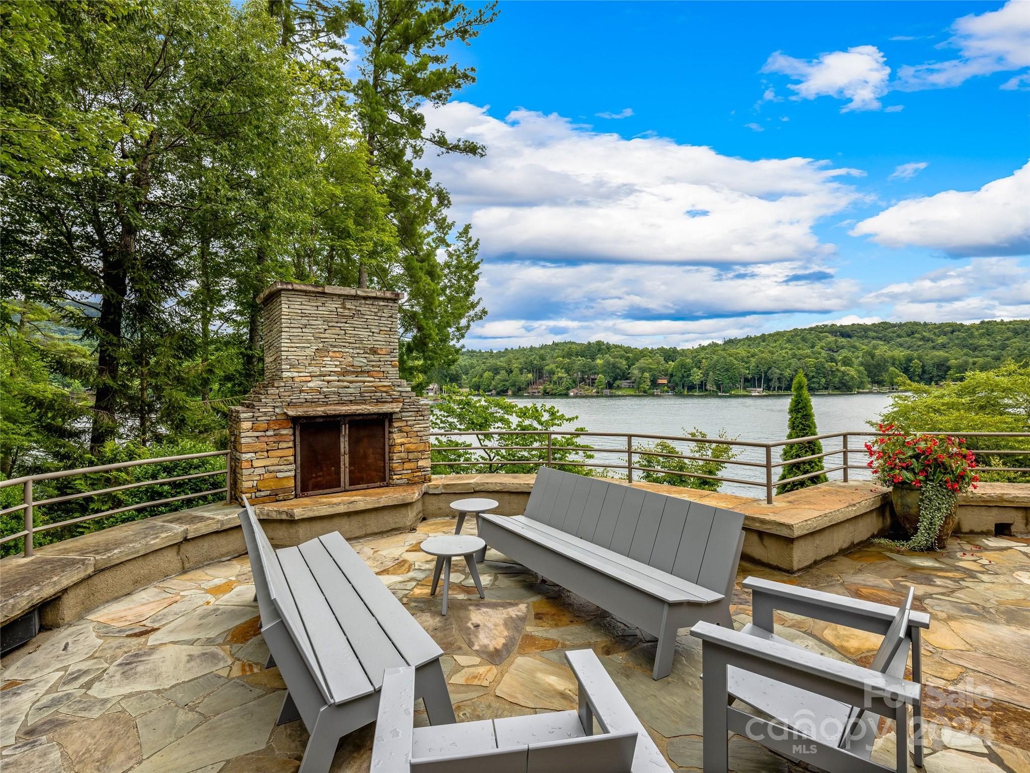 Lake Toxaway Estates - Residential