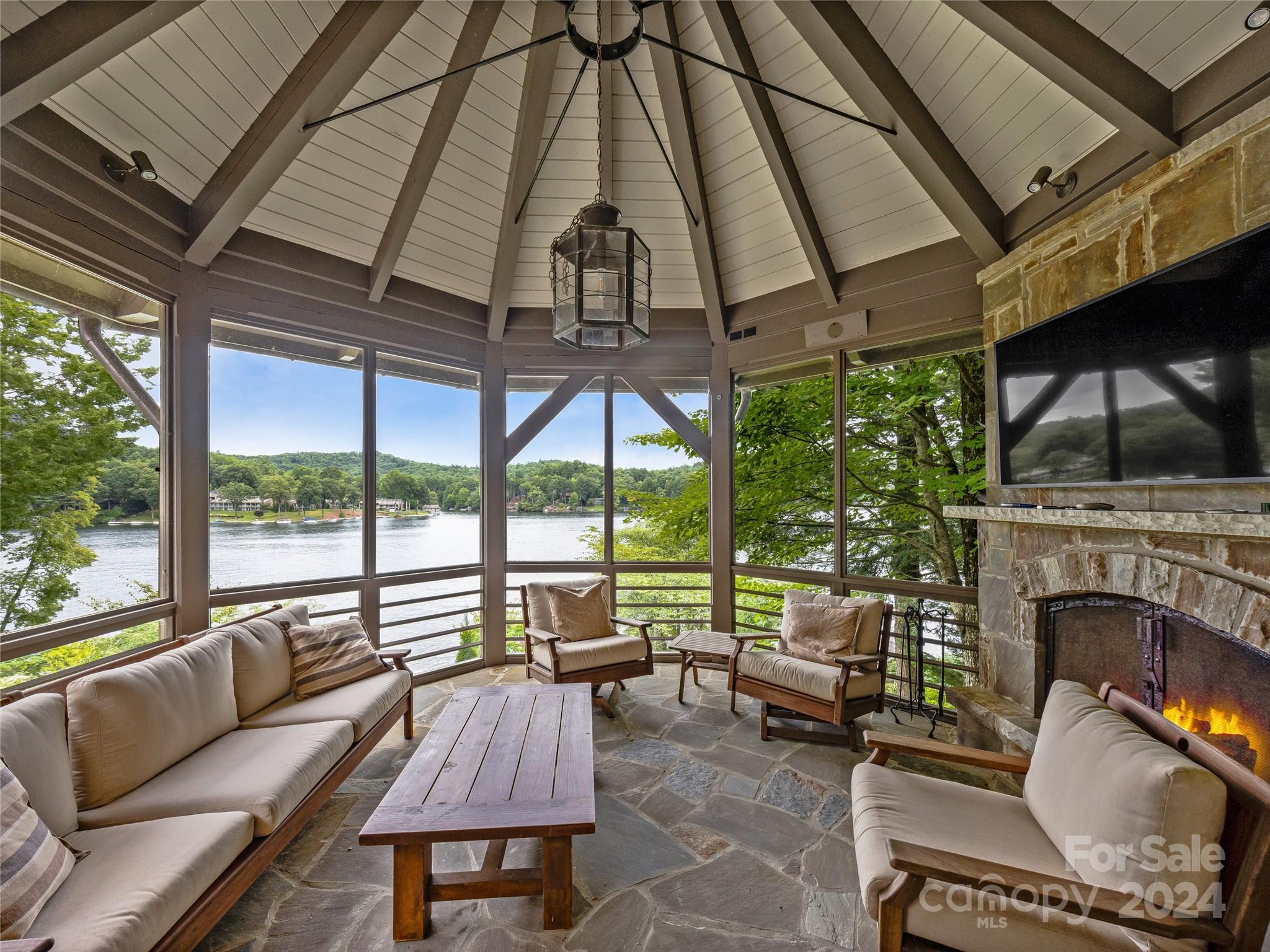 Lake Toxaway Estates - Residential