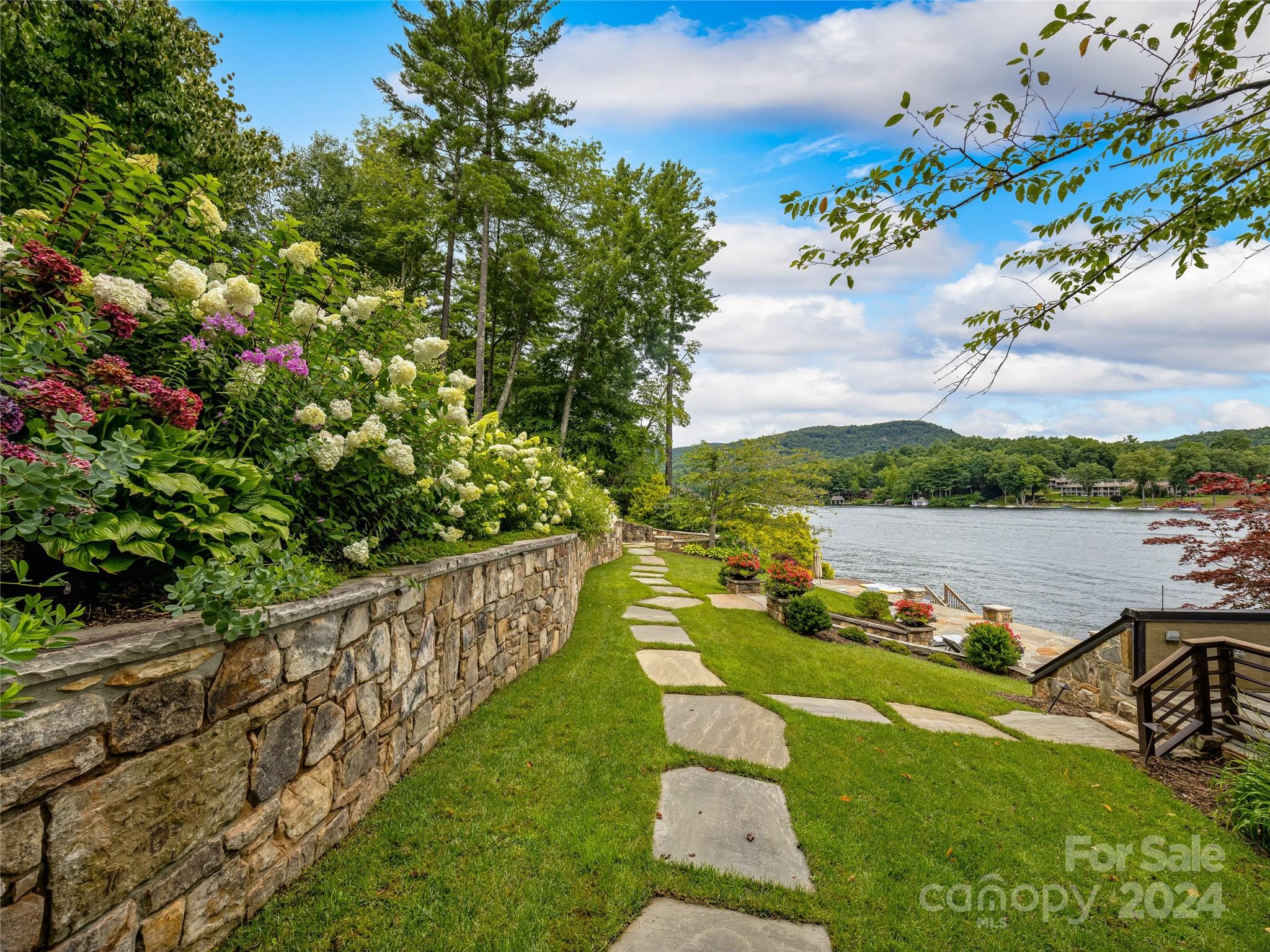 Lake Toxaway Estates - Residential