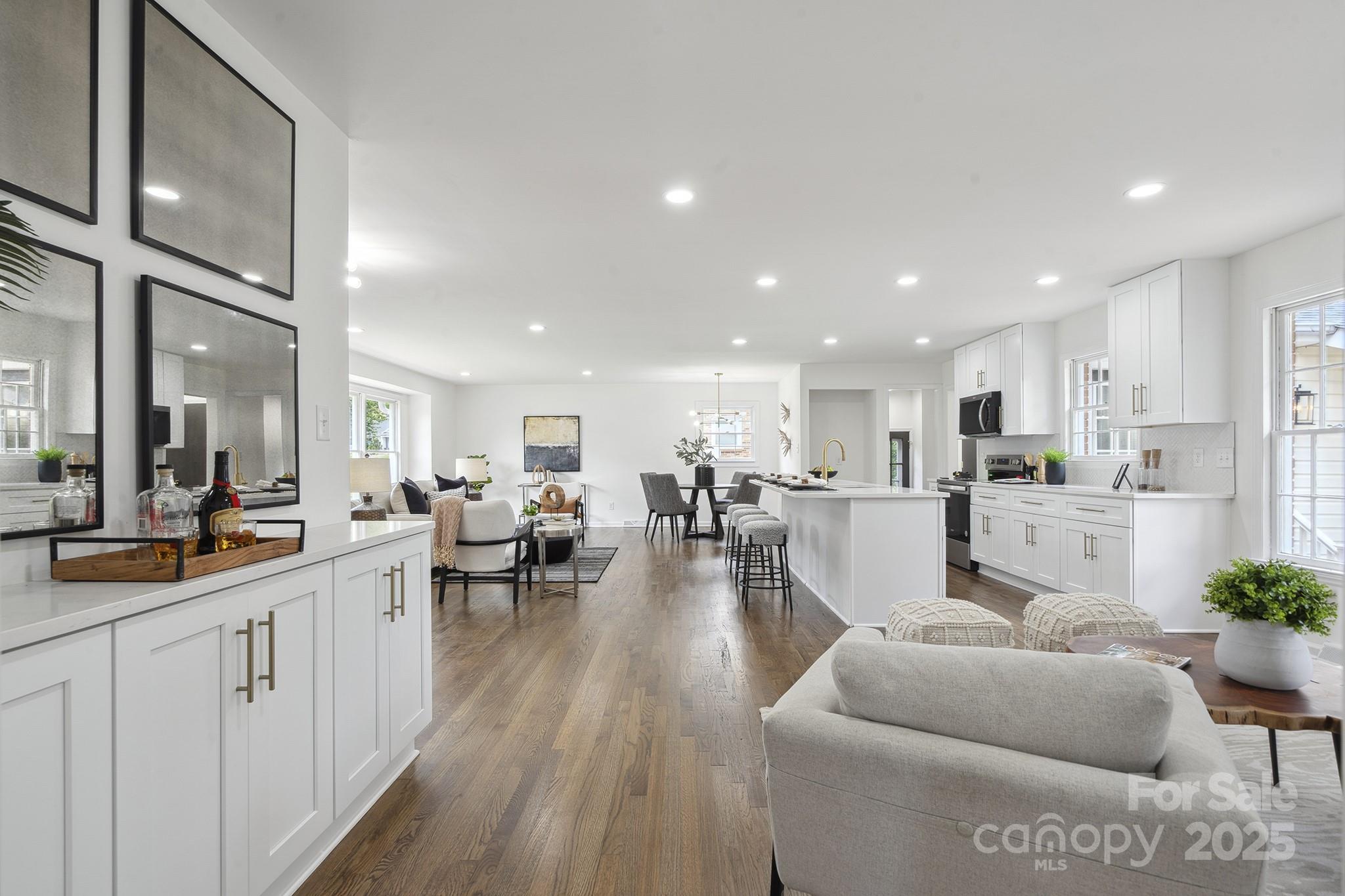 5817 Red Carriage Lane