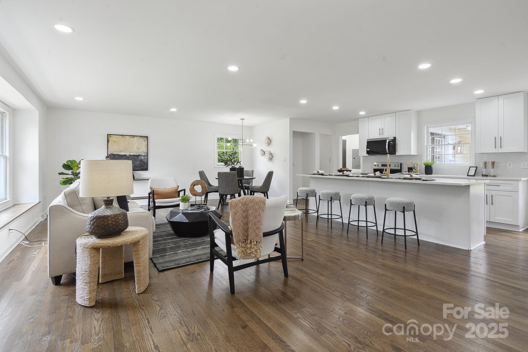 5817 Red Carriage Lane