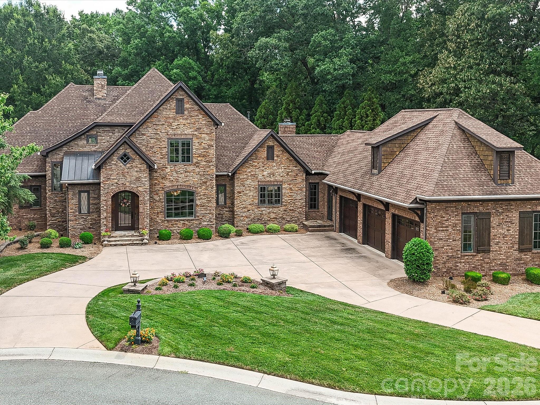 2320 Brawinal Court