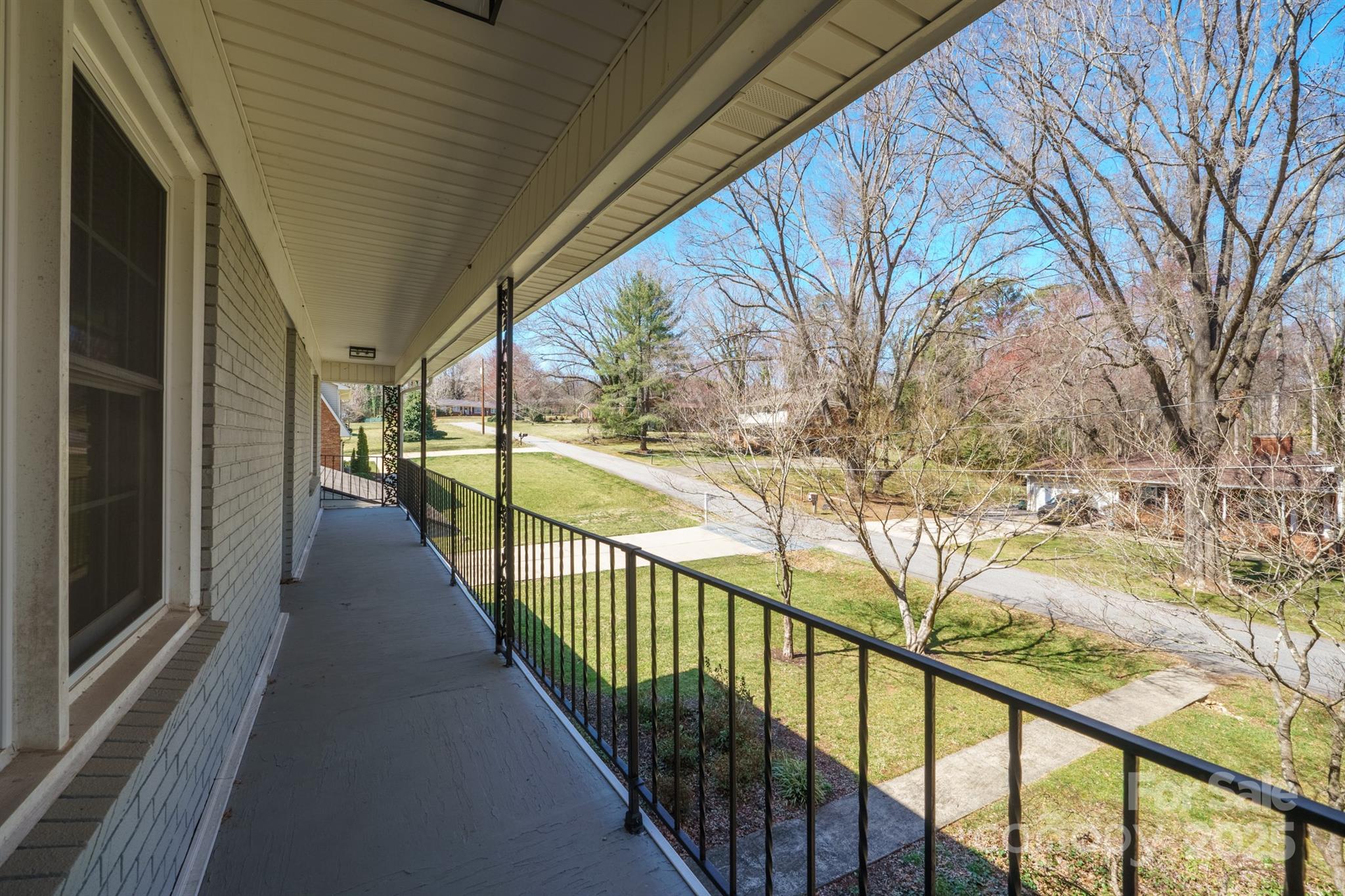 306 7th Street Place NE