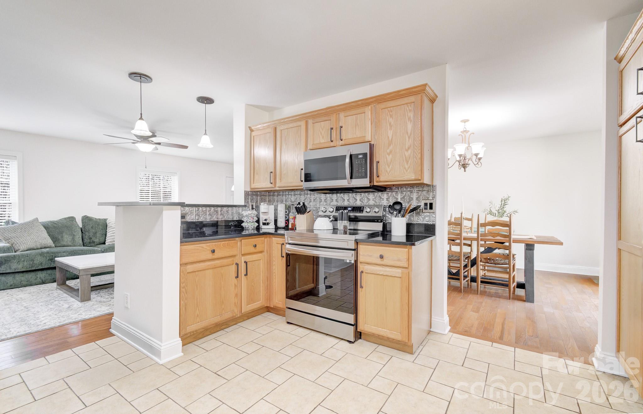 Rambling Ridge - Residential