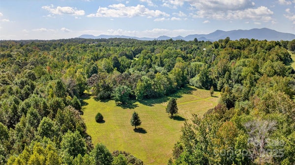 5963 PENIEL RD, TRYON, NC 28782 - Image 3765e06c29b737c6aabe736f2b7a4470/2632939128