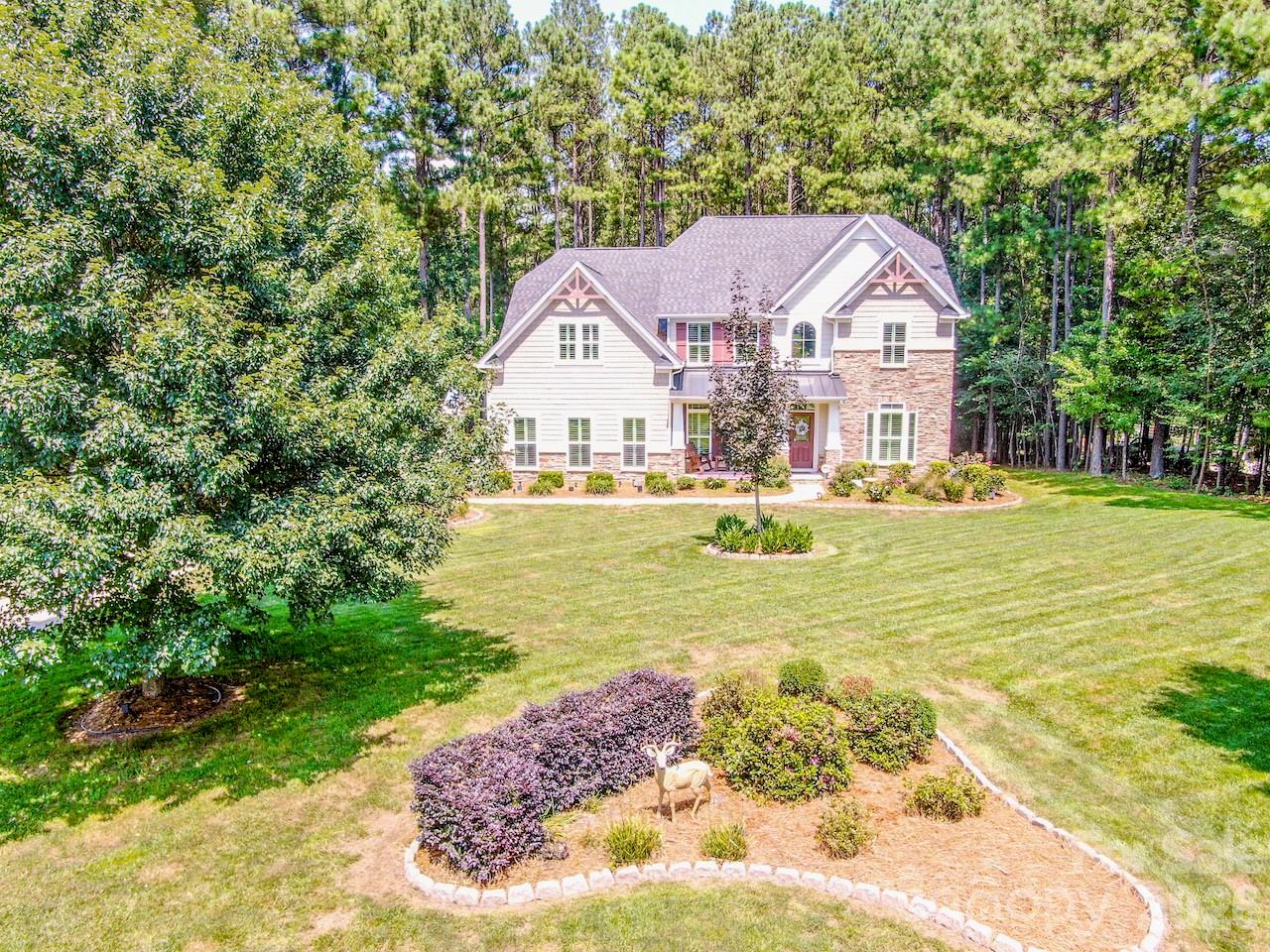 197 Chaska Loop