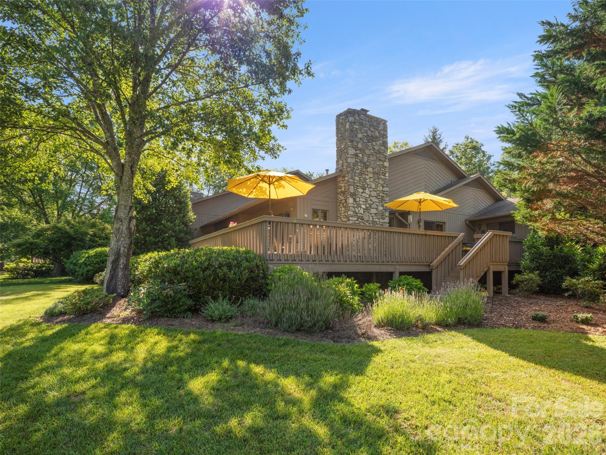 20 Clubside Drive