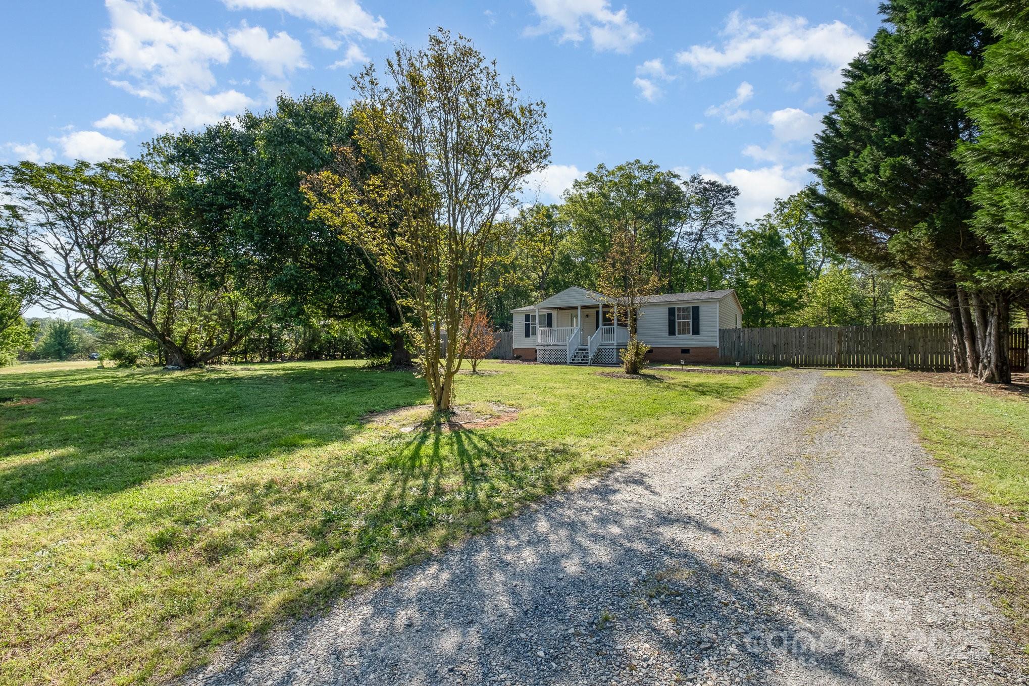 140 Misty Lane
