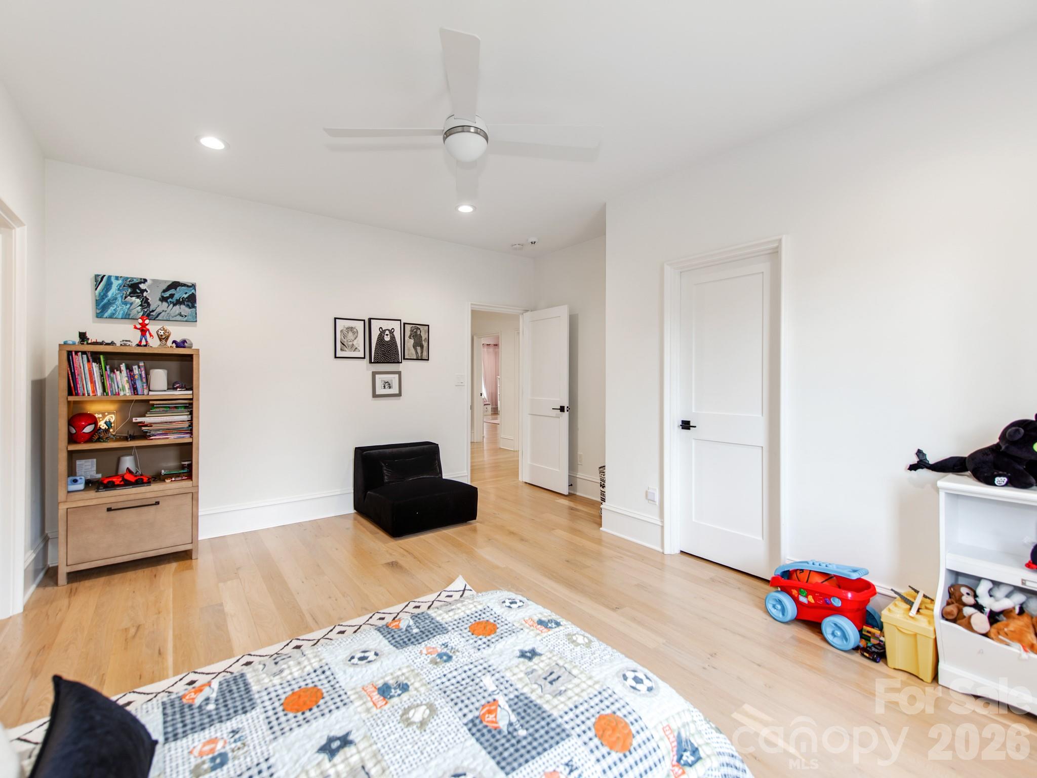 Mammoth Oaks - Residential