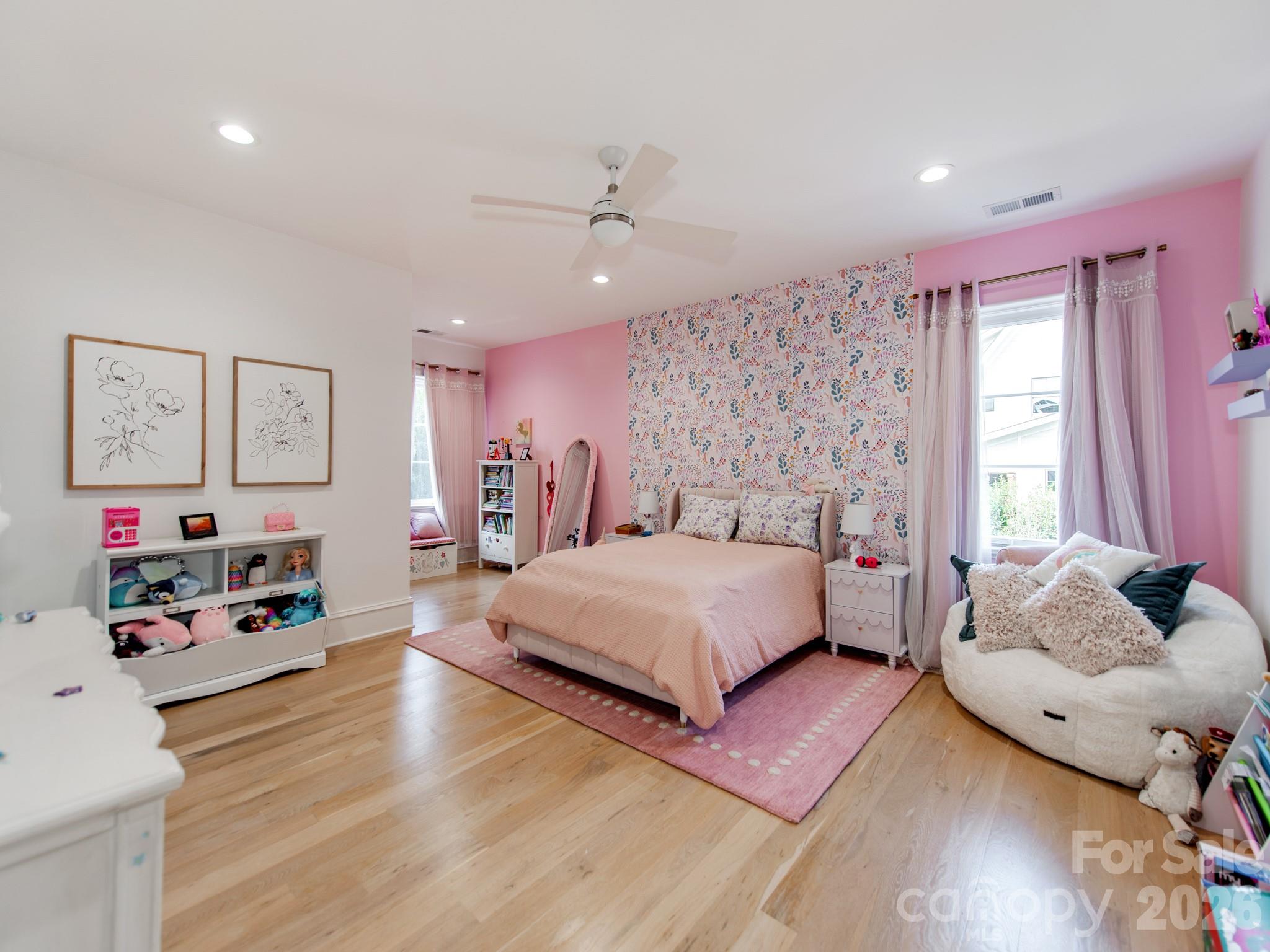 Mammoth Oaks - Residential