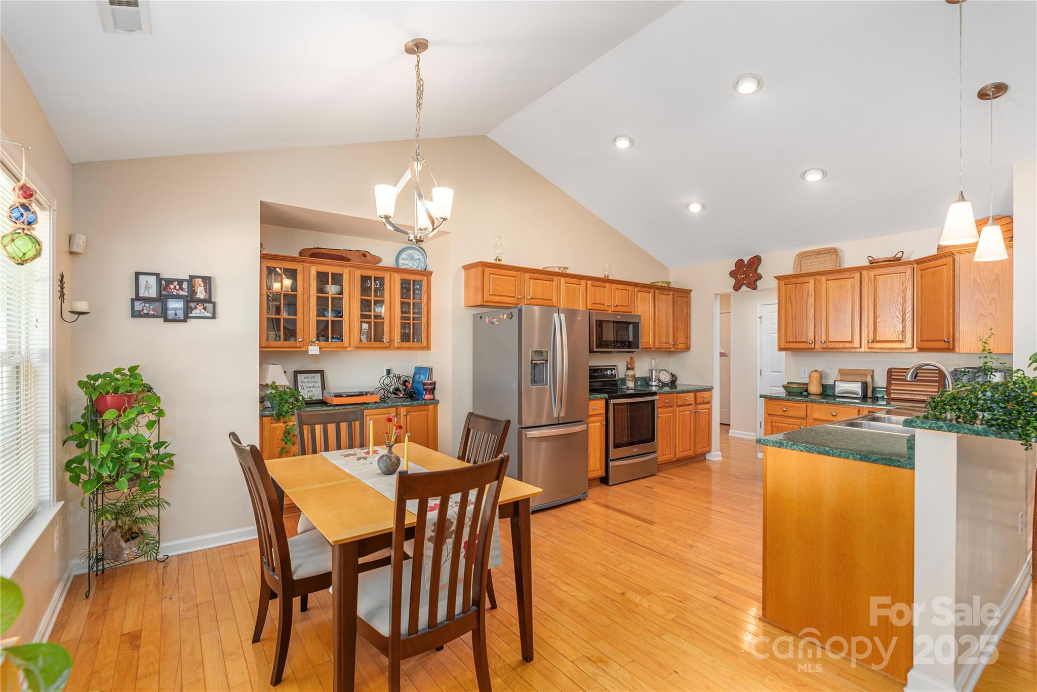 20 Ridgeland Lane