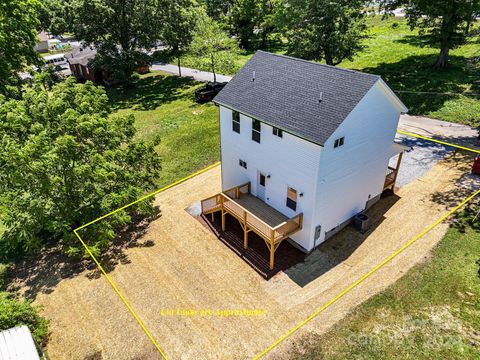 A home in Hendersonville