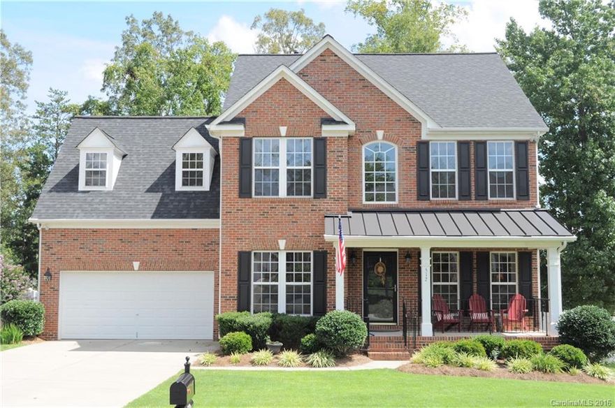 Beautiful home! Open floor plan, great hardwood flooring though-out main floor.  Granite, ss appliances, 42" maple cabinets, slide out drawers, stone backsplash.  Stone f/p  with gas logs in GR.  Large sunroom.  New roof in 2011.  Nice backyard with deck and newer stone patio.