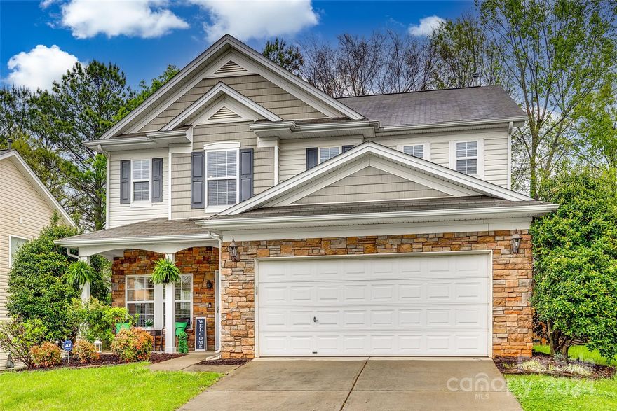 Welcome to your perfect home in Fort Mill SC! This beautifully updated residence offers a perfect blend of style and comfort. Step inside to discover new flooring on the main level and new carpet upstairs, as well as fresh paint throughout. The kitchen features gorgeous tall cabinets with an island and modern quartz countertops. Retreat to fully remodeled bathrooms with tasteful tile work, new vanities and mirror. Offering a cozy feeling throughout and modern upgrades, this home promises a delightful living experience. Enjoy the outdoors on the patio, in a fully fenced back yard. Don't miss out on this opportunity to make this gem yours!