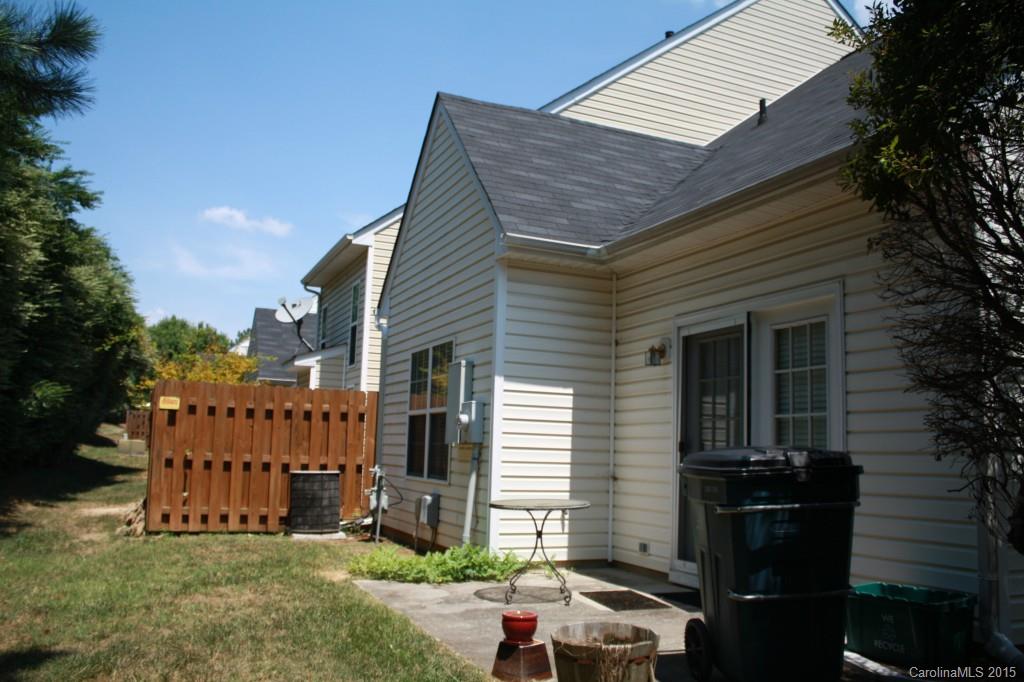 Elizabeth Townes - Residential