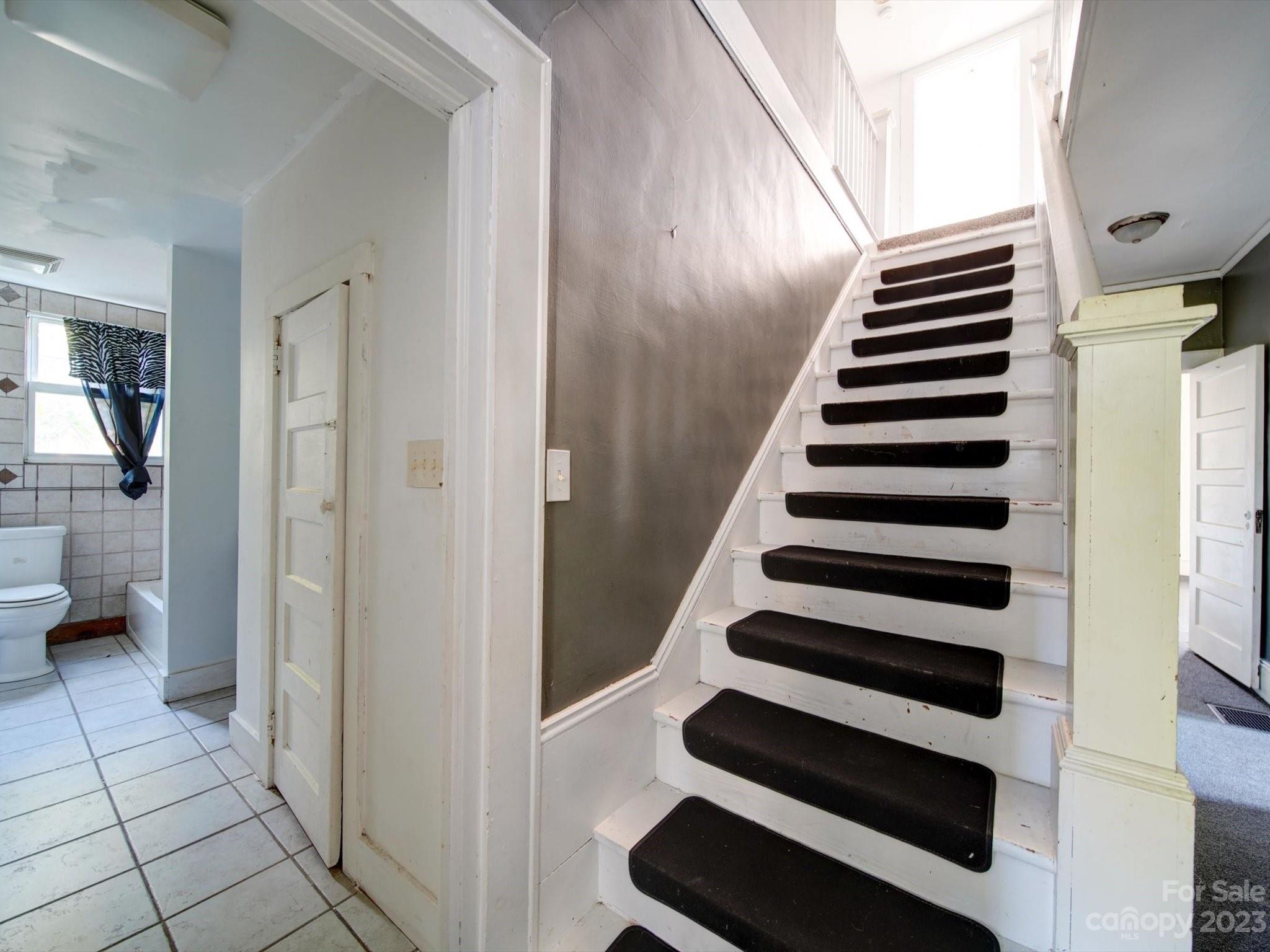 Lincoln Park - Residential