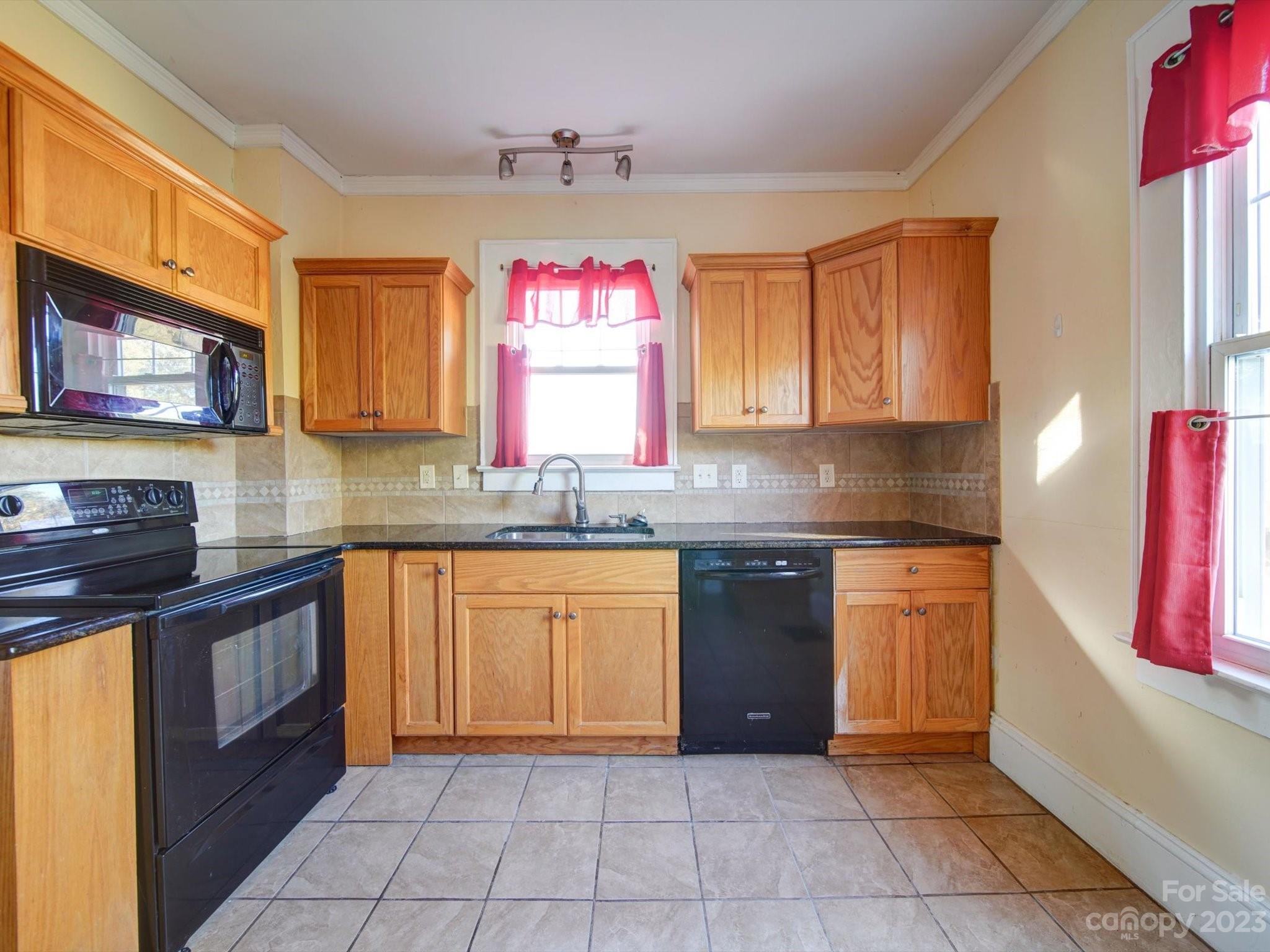 Lincoln Park - Residential