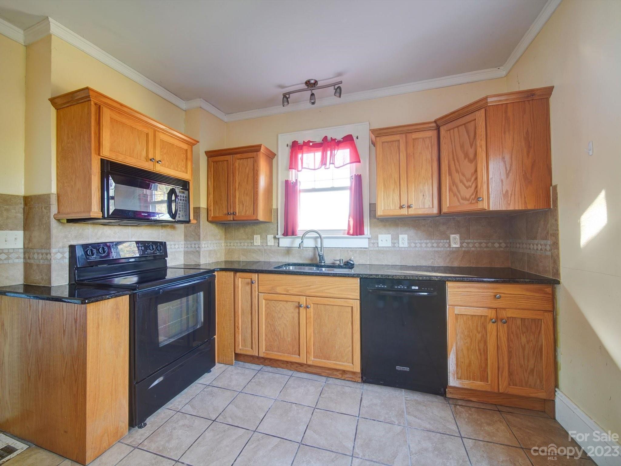 Lincoln Park - Residential