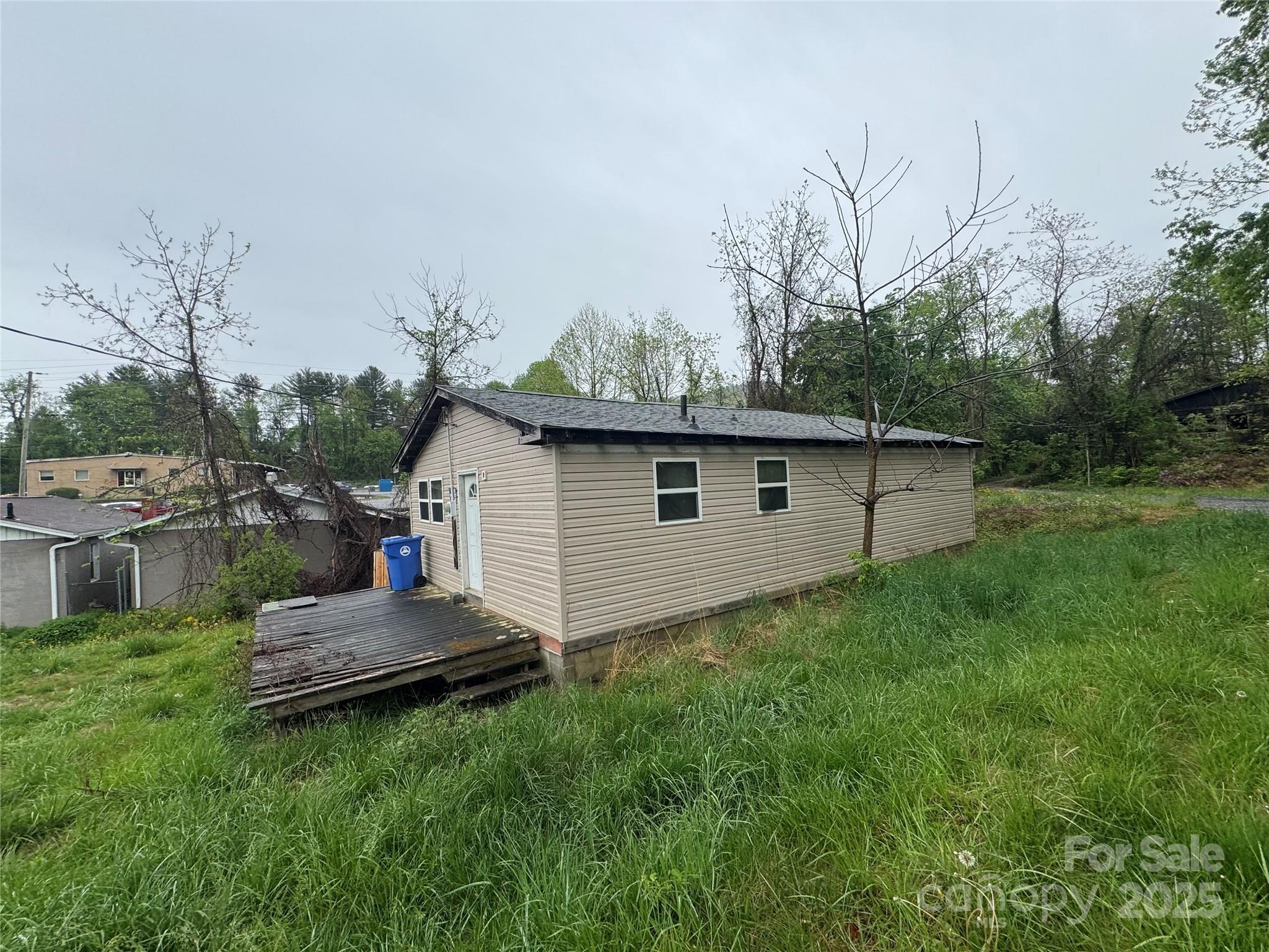 9 Edgewood Road S