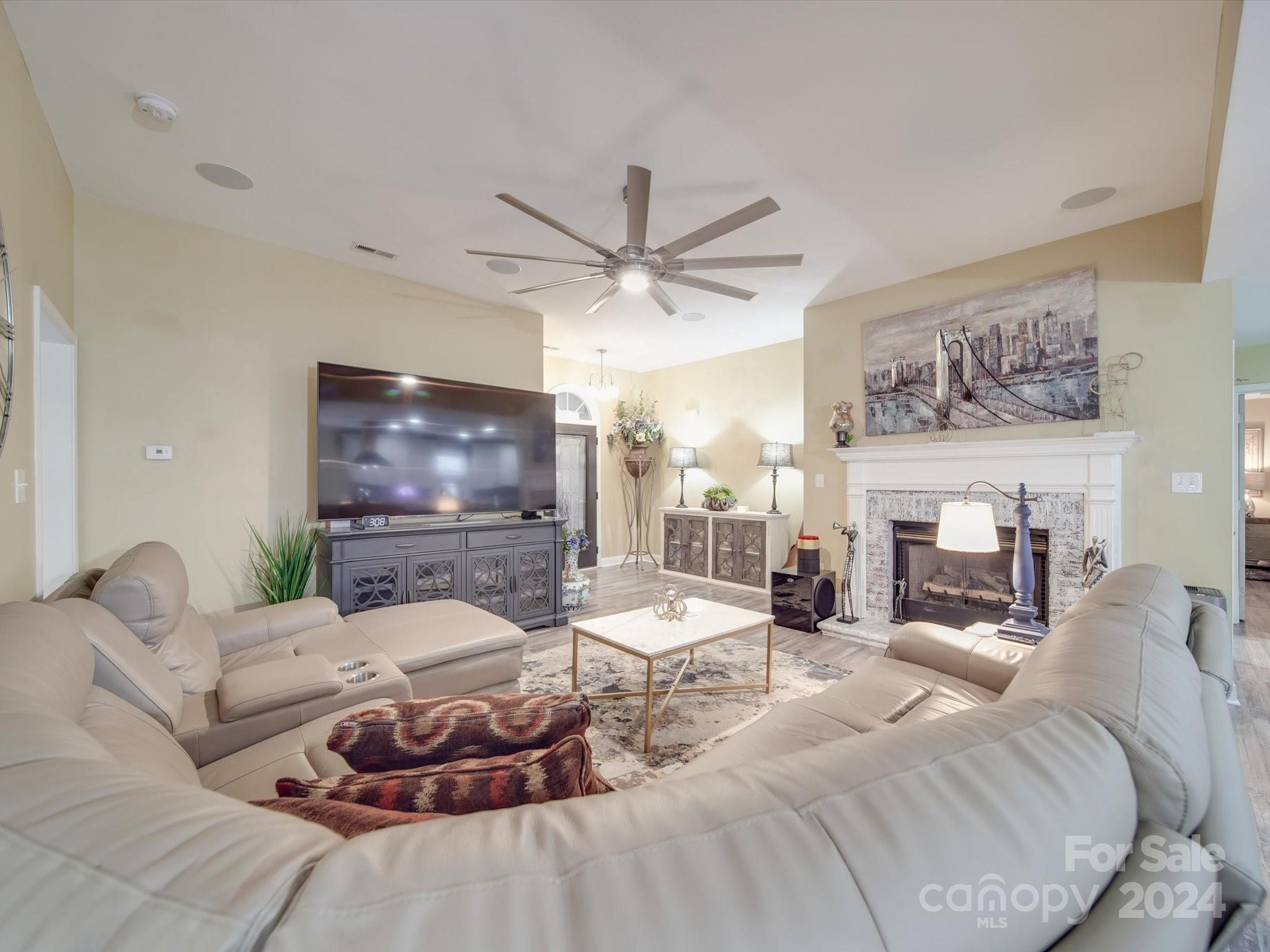 Hamilton Place - Residential