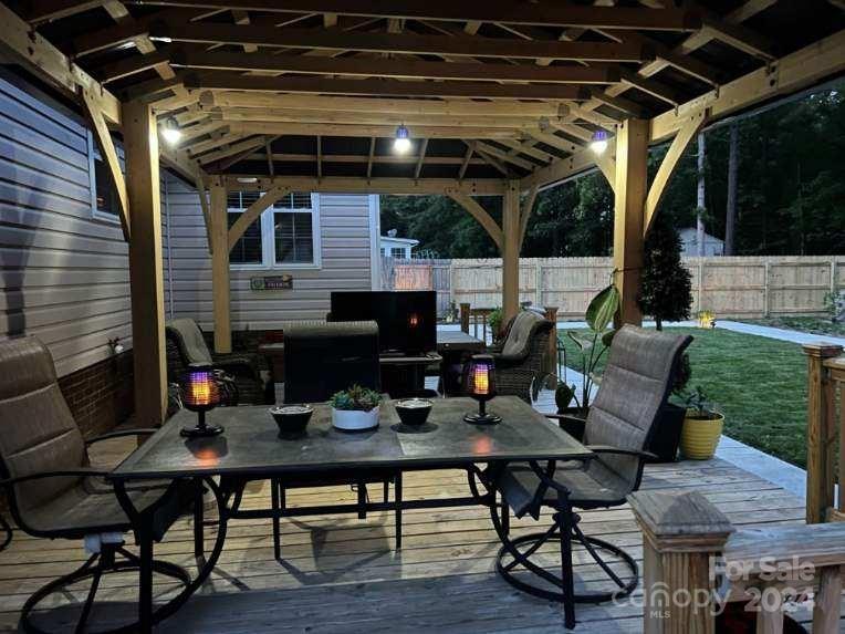 Hamilton Place - Residential