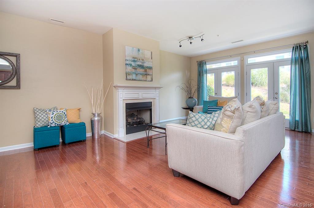 Lake Shore - Residential