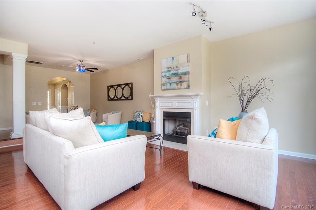 Lake Shore - Residential