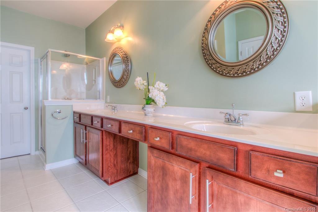 Lake Shore - Residential