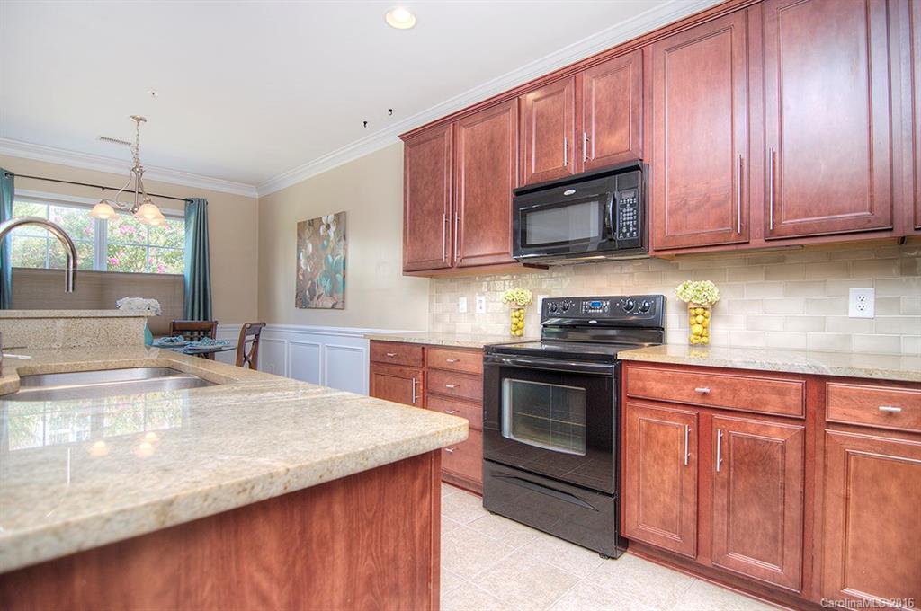 Lake Shore - Residential