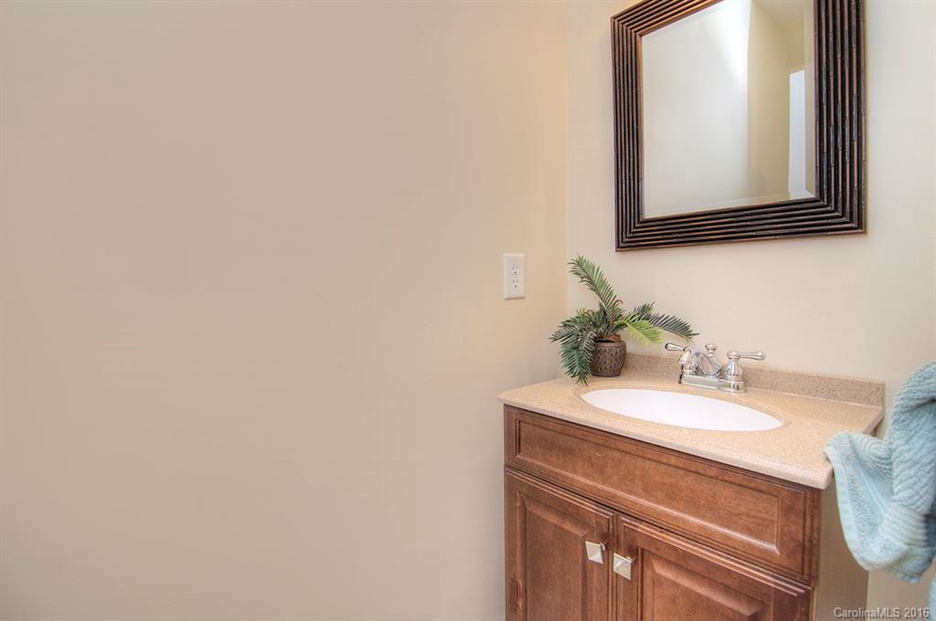 Lake Shore - Residential