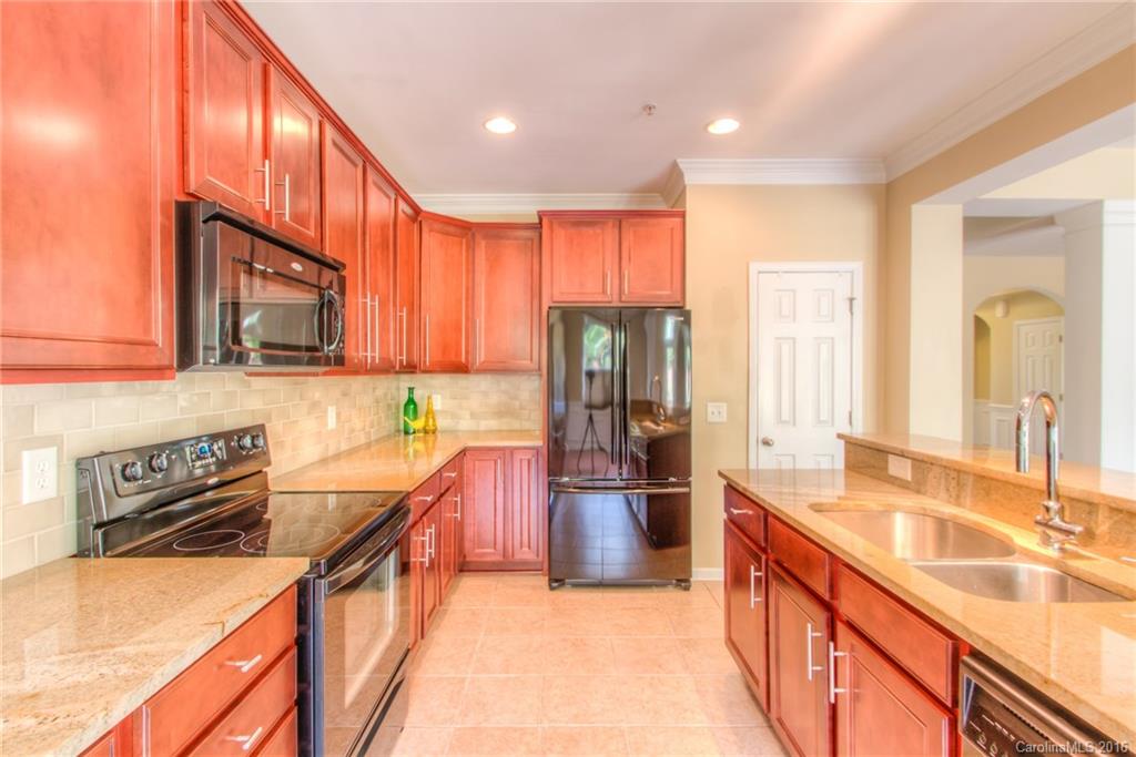 Lake Shore - Residential