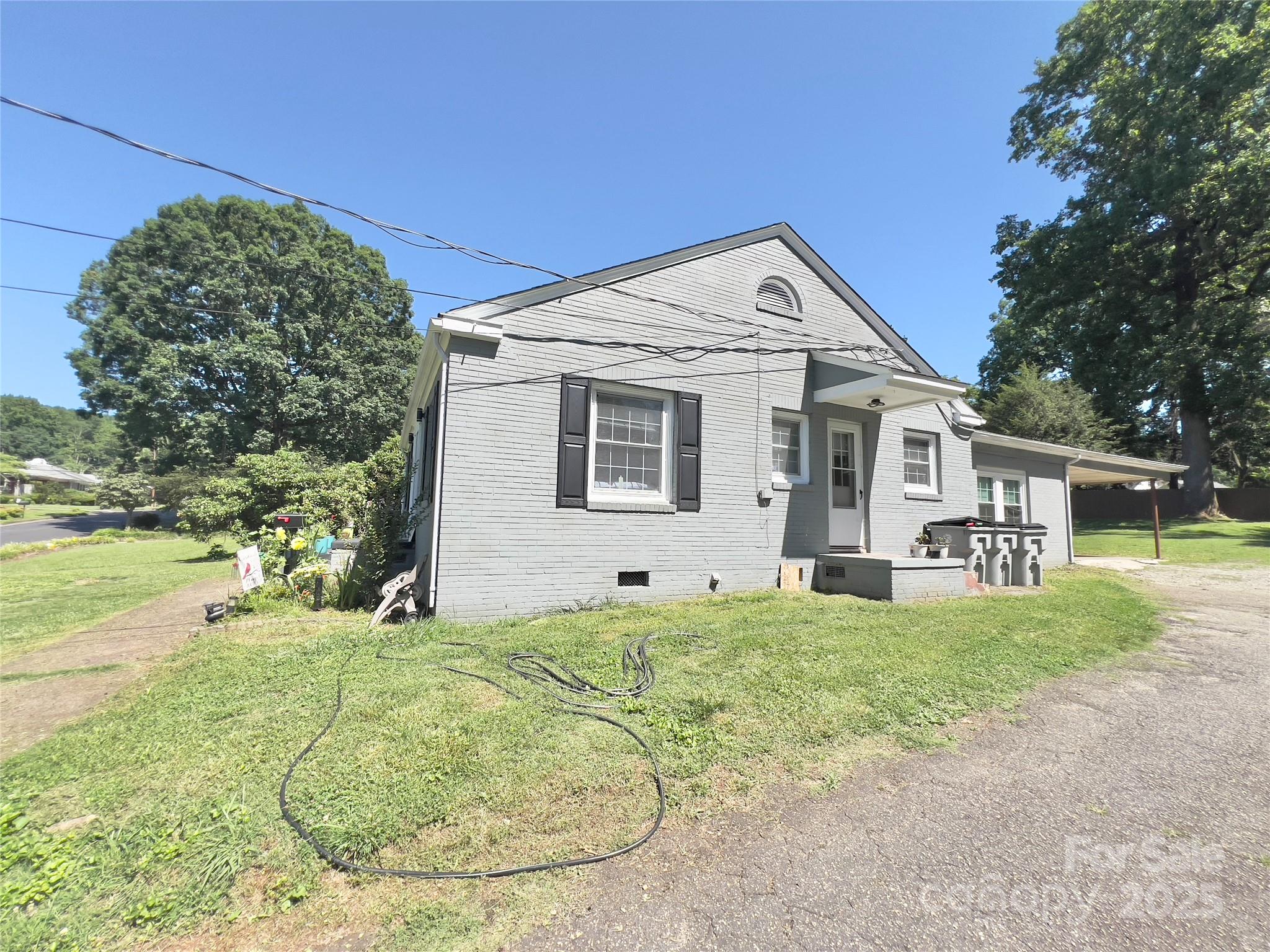 316 Sharon Avenue