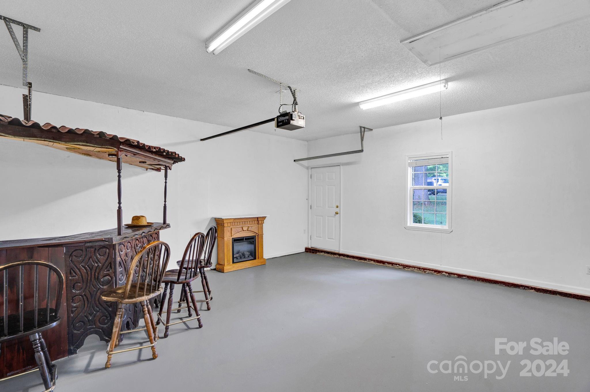 Lakeridge - Residential