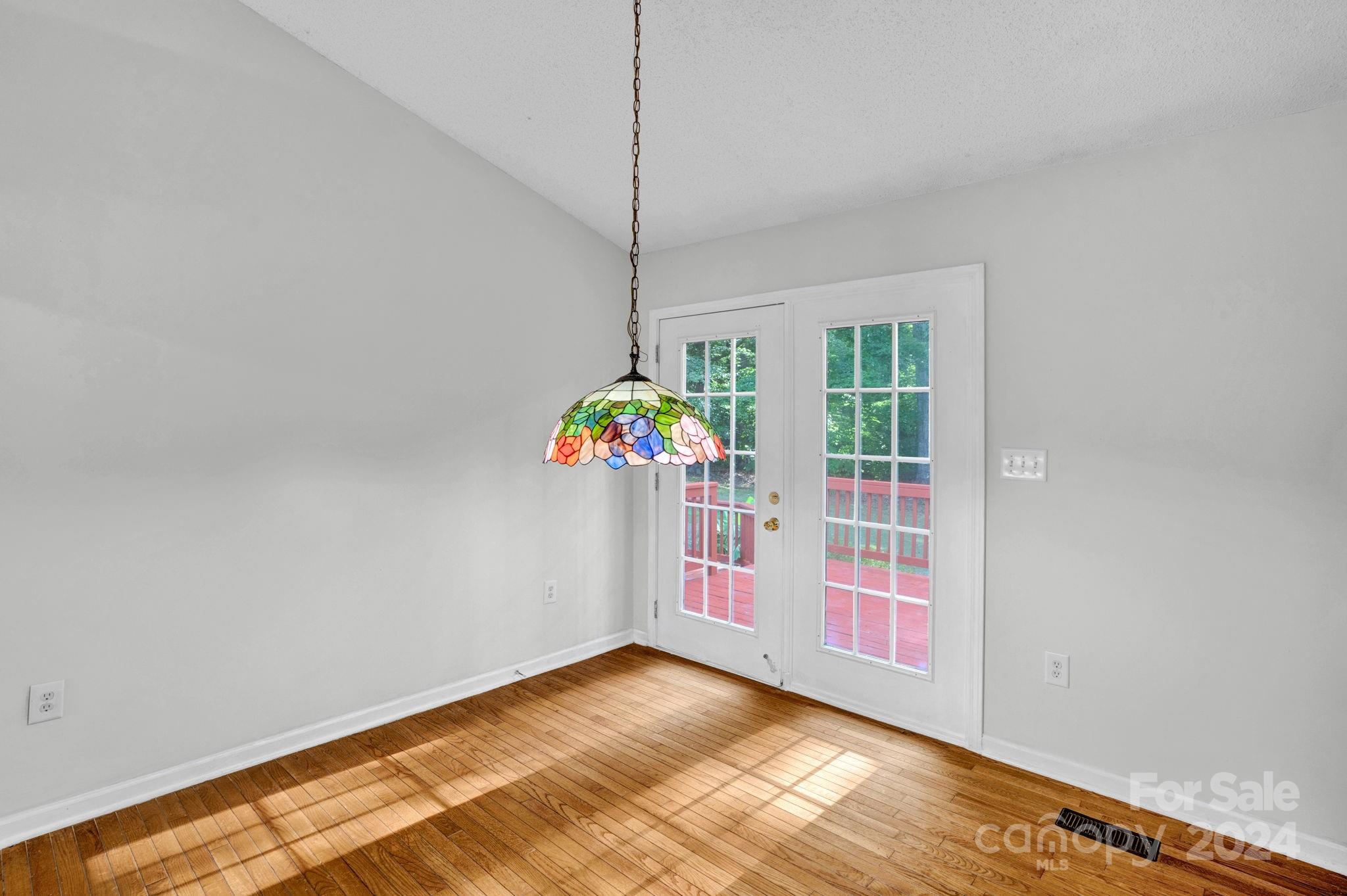 Lakeridge - Residential