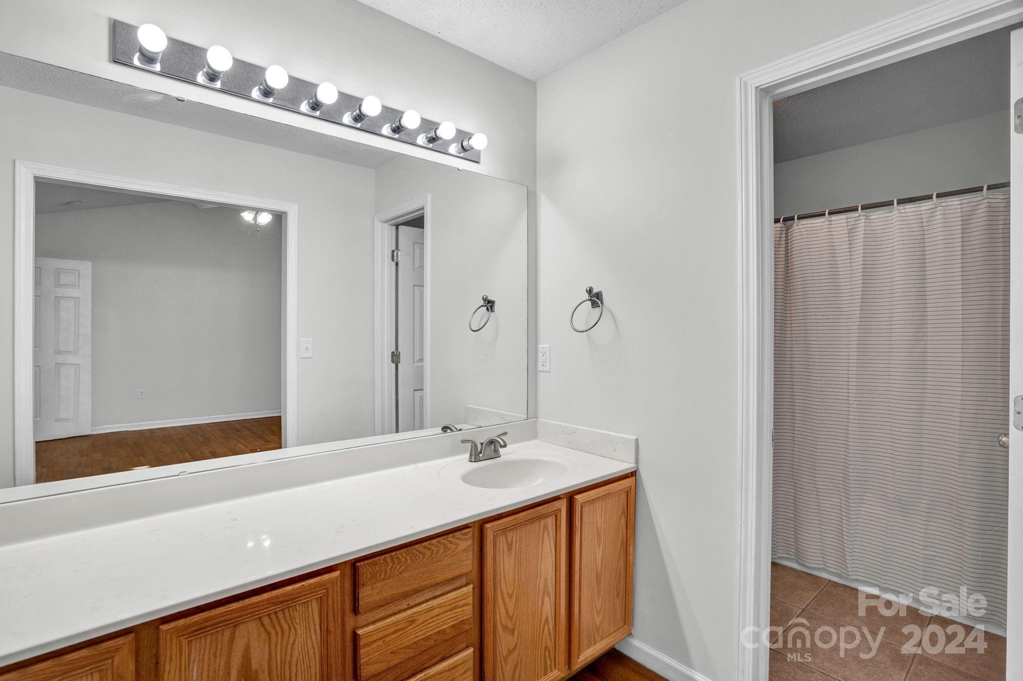 Lakeridge - Residential