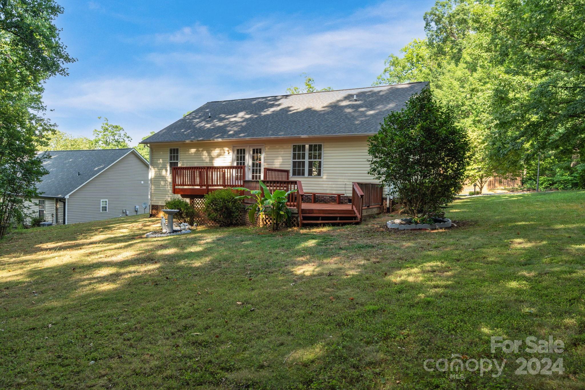 Lakeridge - Residential