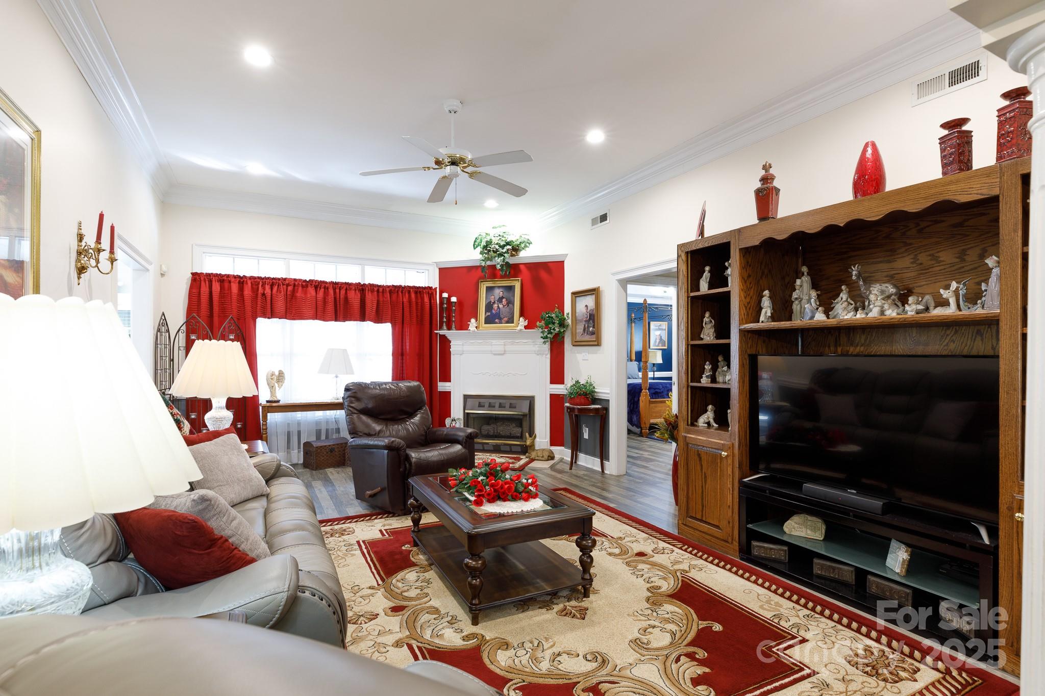 Creekside - Residential