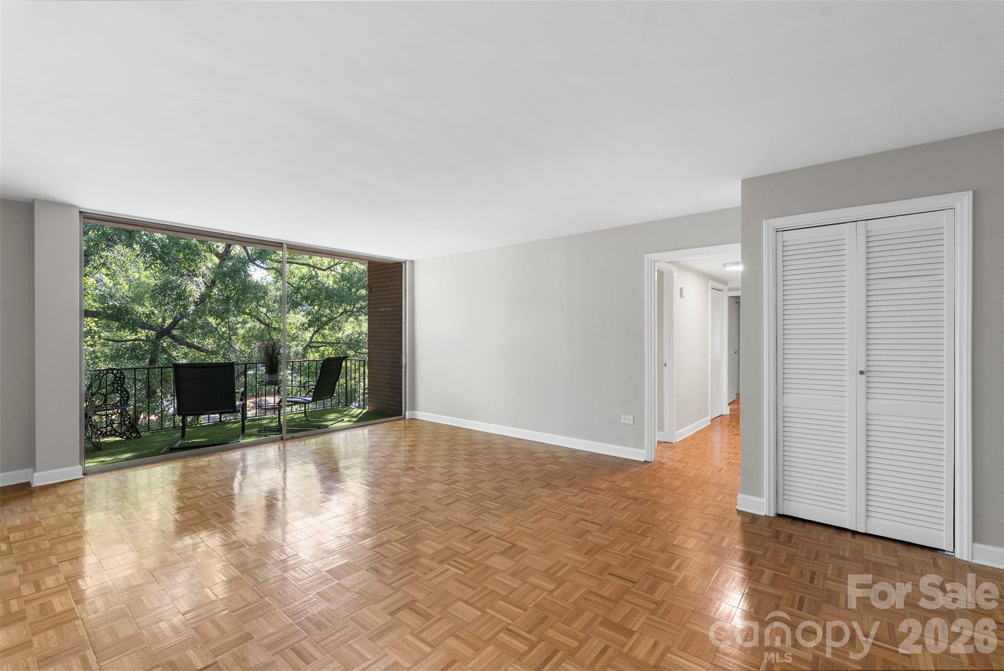 Queens Towers - Residential