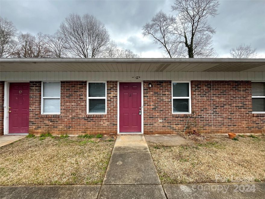 Welcome Home to this cute and quiet 1 bedroom, 1 bath apartment a few blocks from the quaint downtown of Mount Holly. Move In Ready with recent updates. Fresh paint, new flooring and lighting. Laundry space with washer and dryer hook ups. All electric. Easy access to I85 look for communities in Belmont, Gastonia and Charlotte.