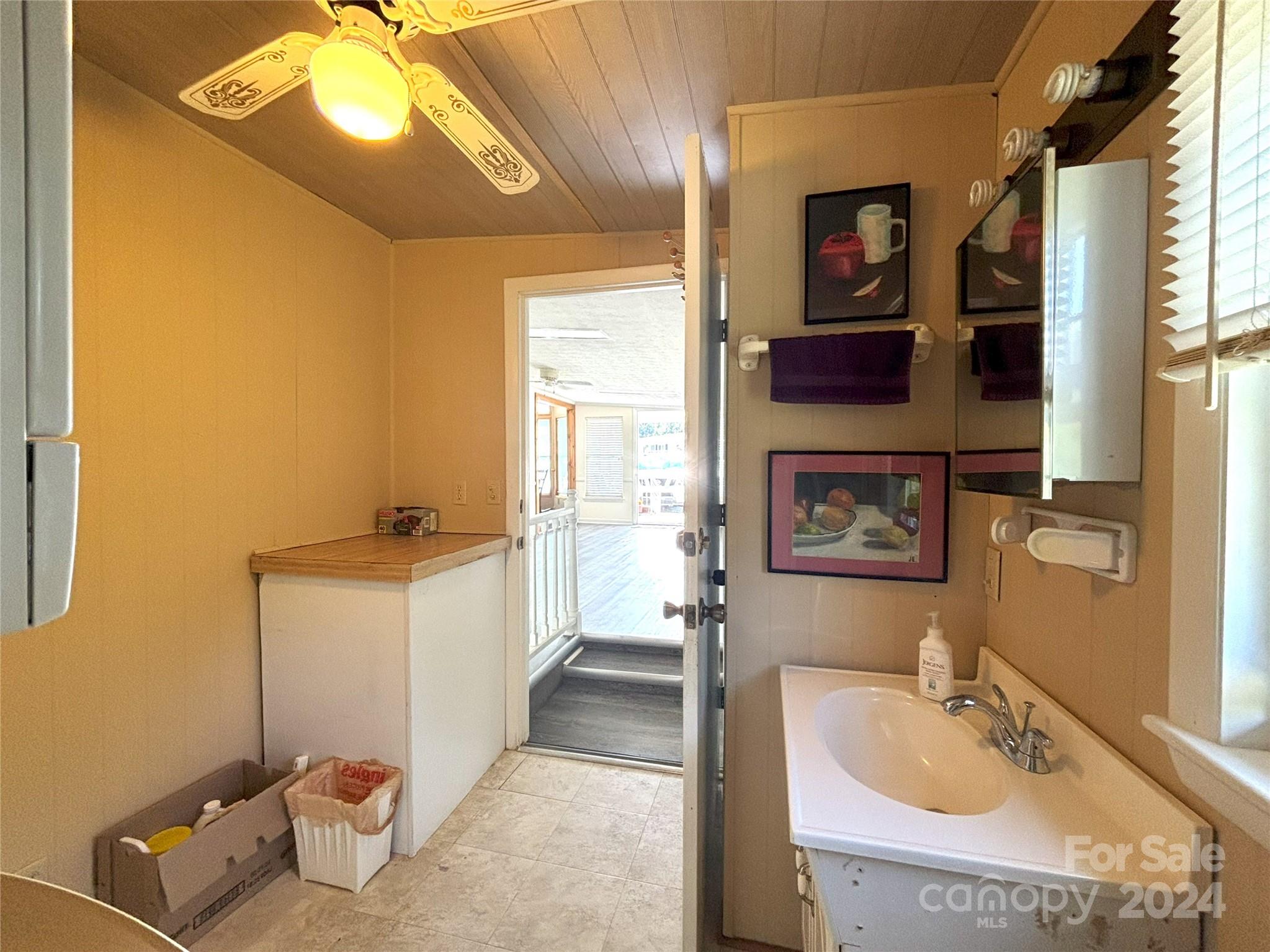 Dogwood Lakes - Residential