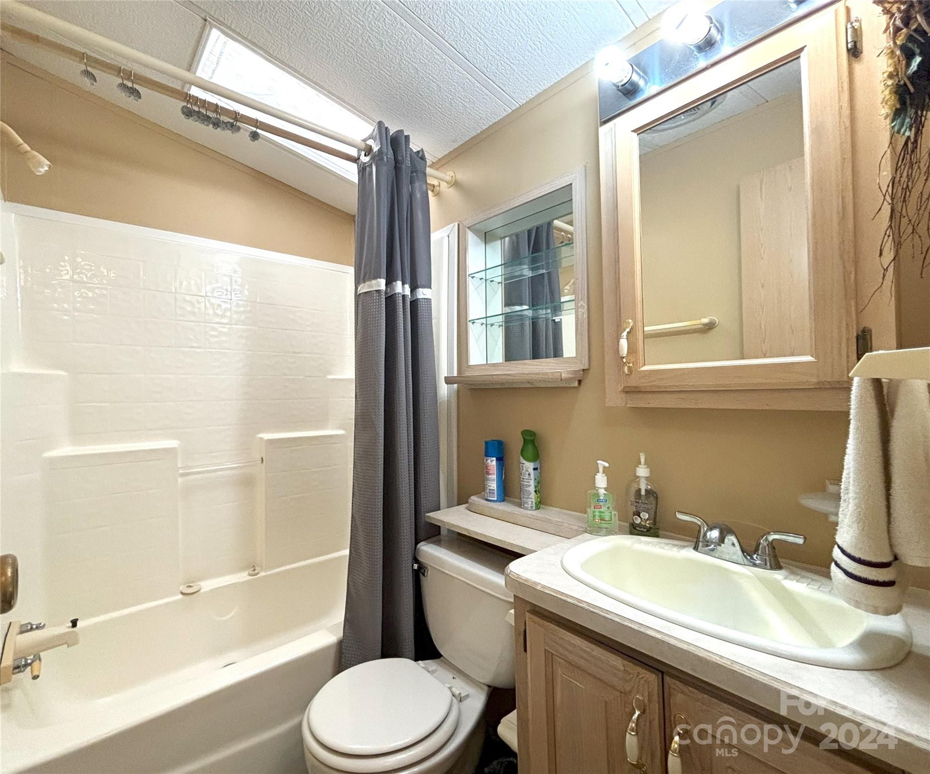 Dogwood Lakes - Residential