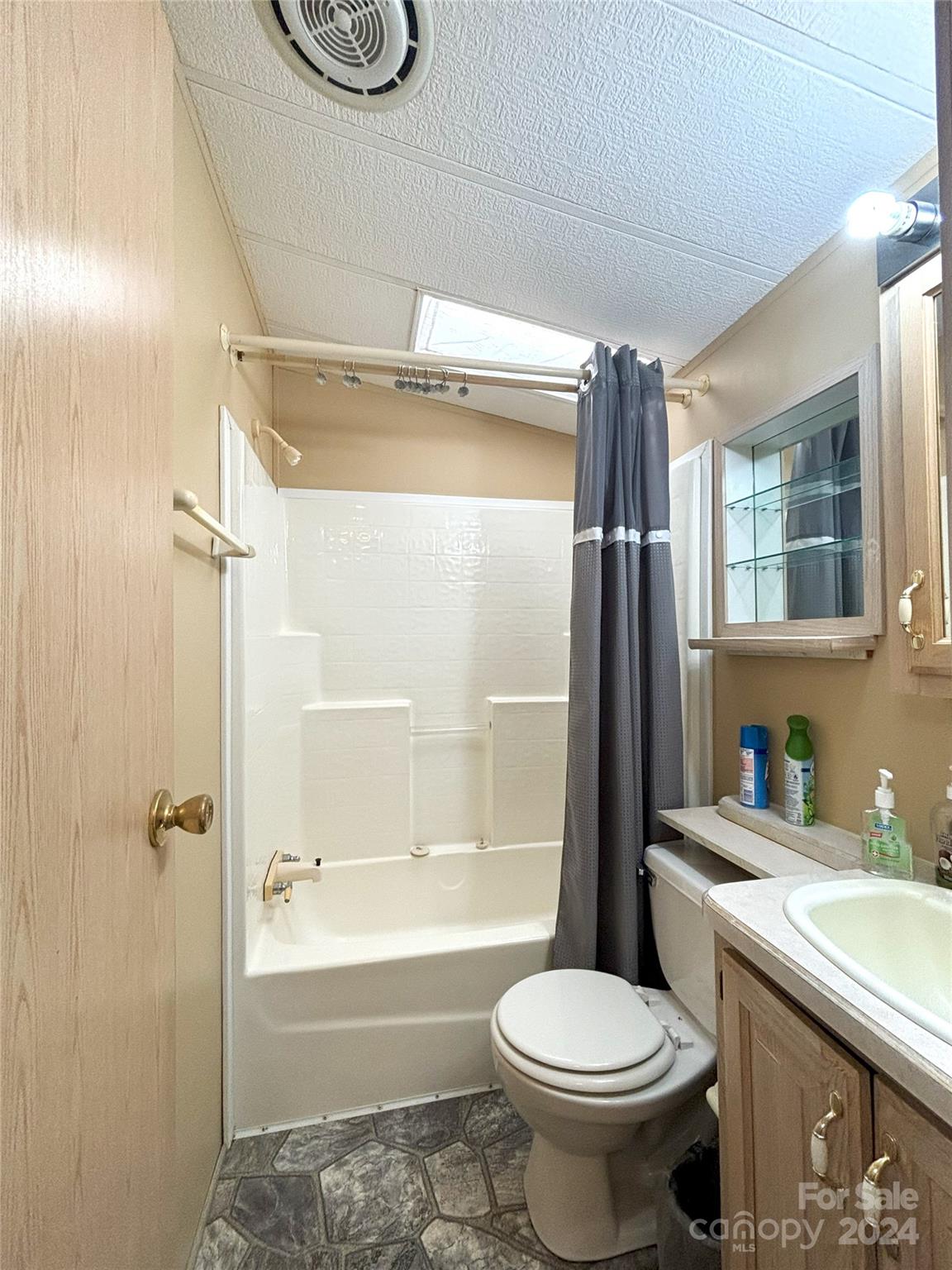 Dogwood Lakes - Residential