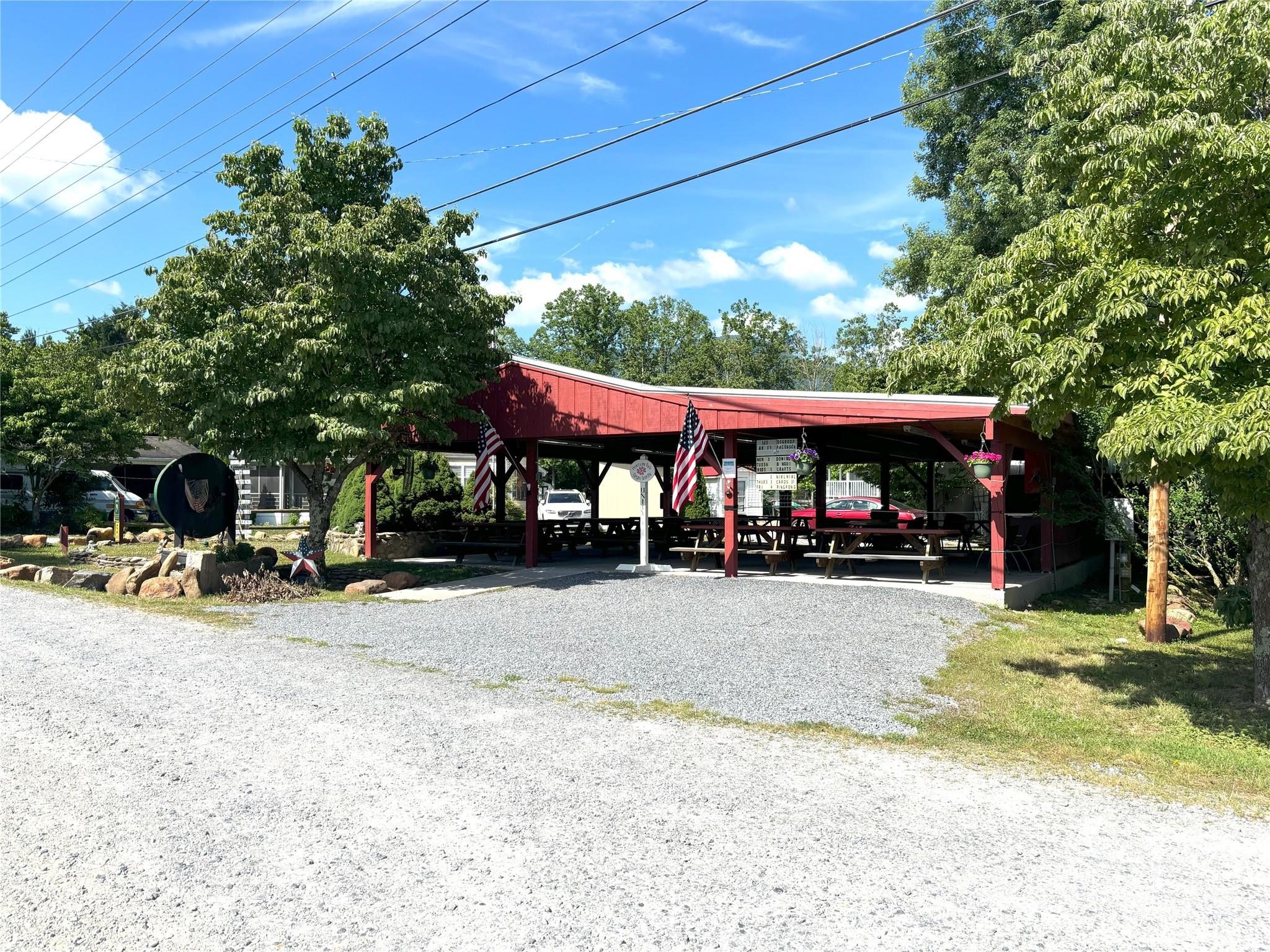 Dogwood Lakes - Residential