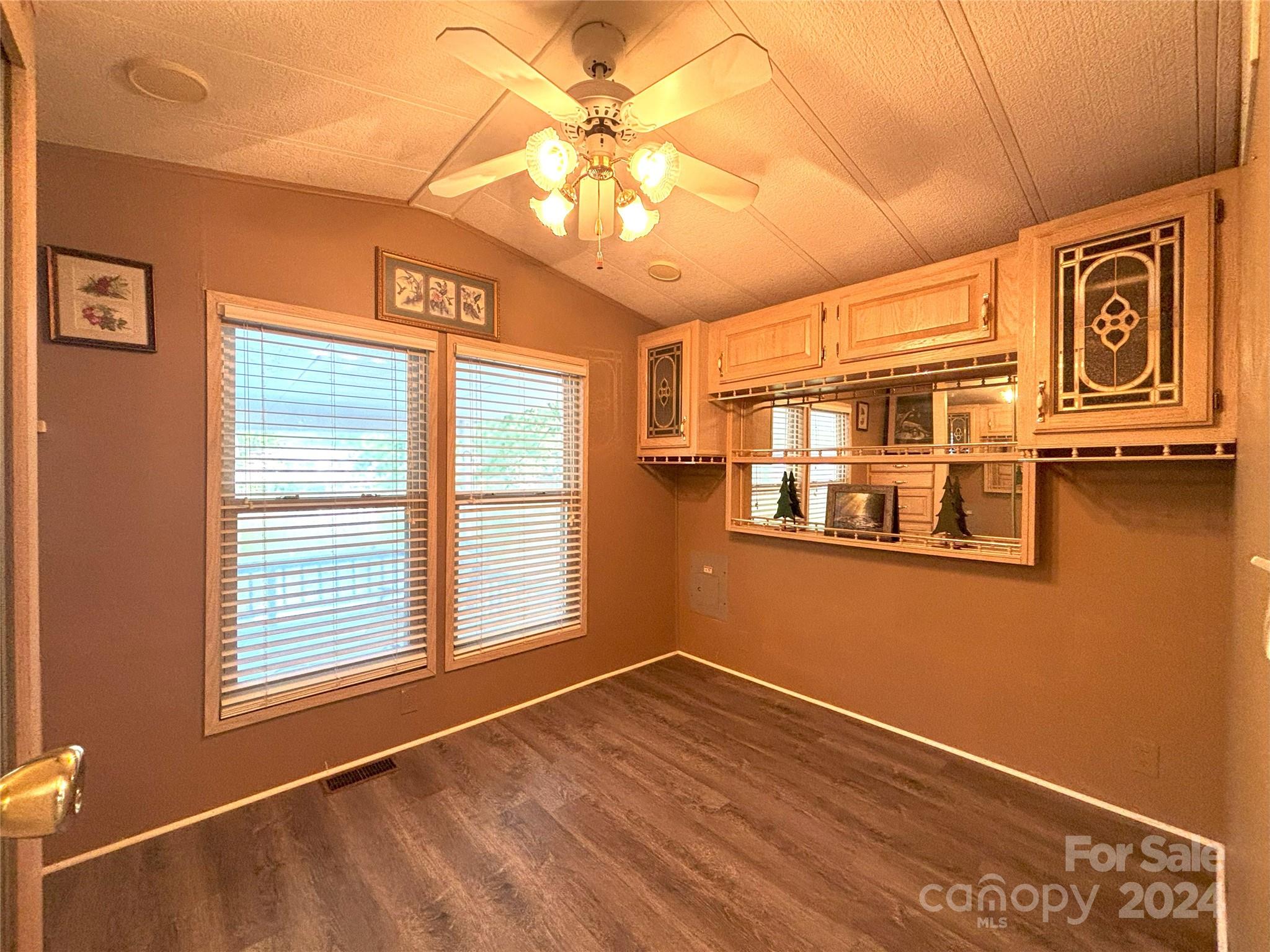 Dogwood Lakes - Residential