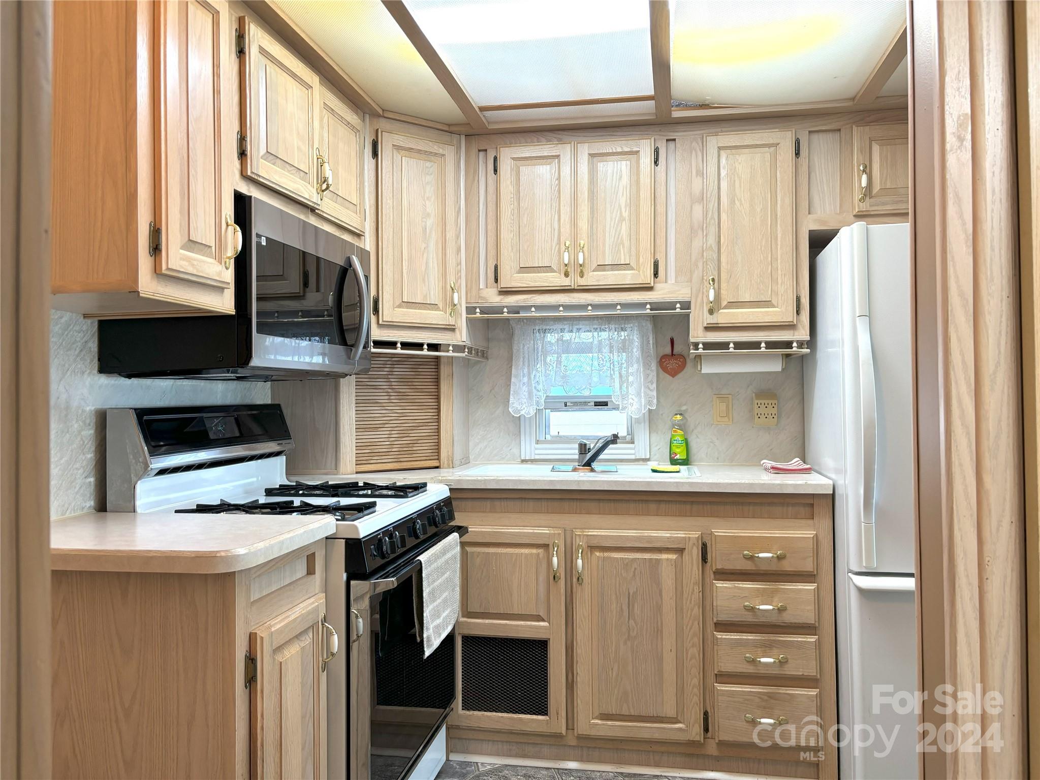 Dogwood Lakes - Residential