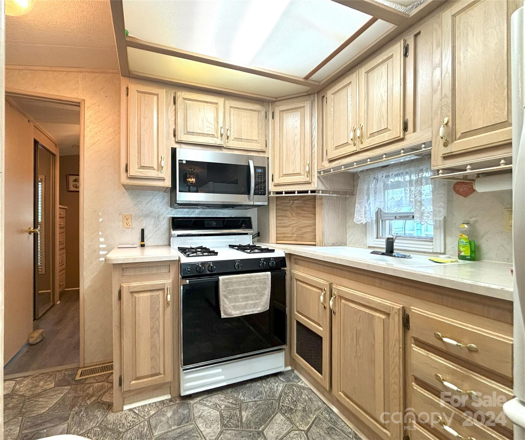 Dogwood Lakes - Residential