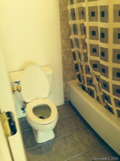 Renaissance on Carmel - Residential Lease